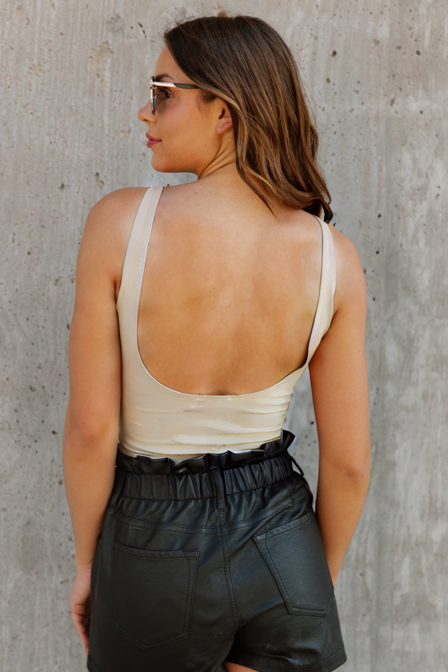 TIANA PONTE SCOOP NECK BODYSUIT IN CREAM