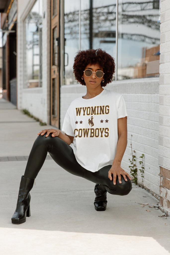 WYOMING COWBOYS TO THE POINT SHORT SLEEVE FLOWY TEE