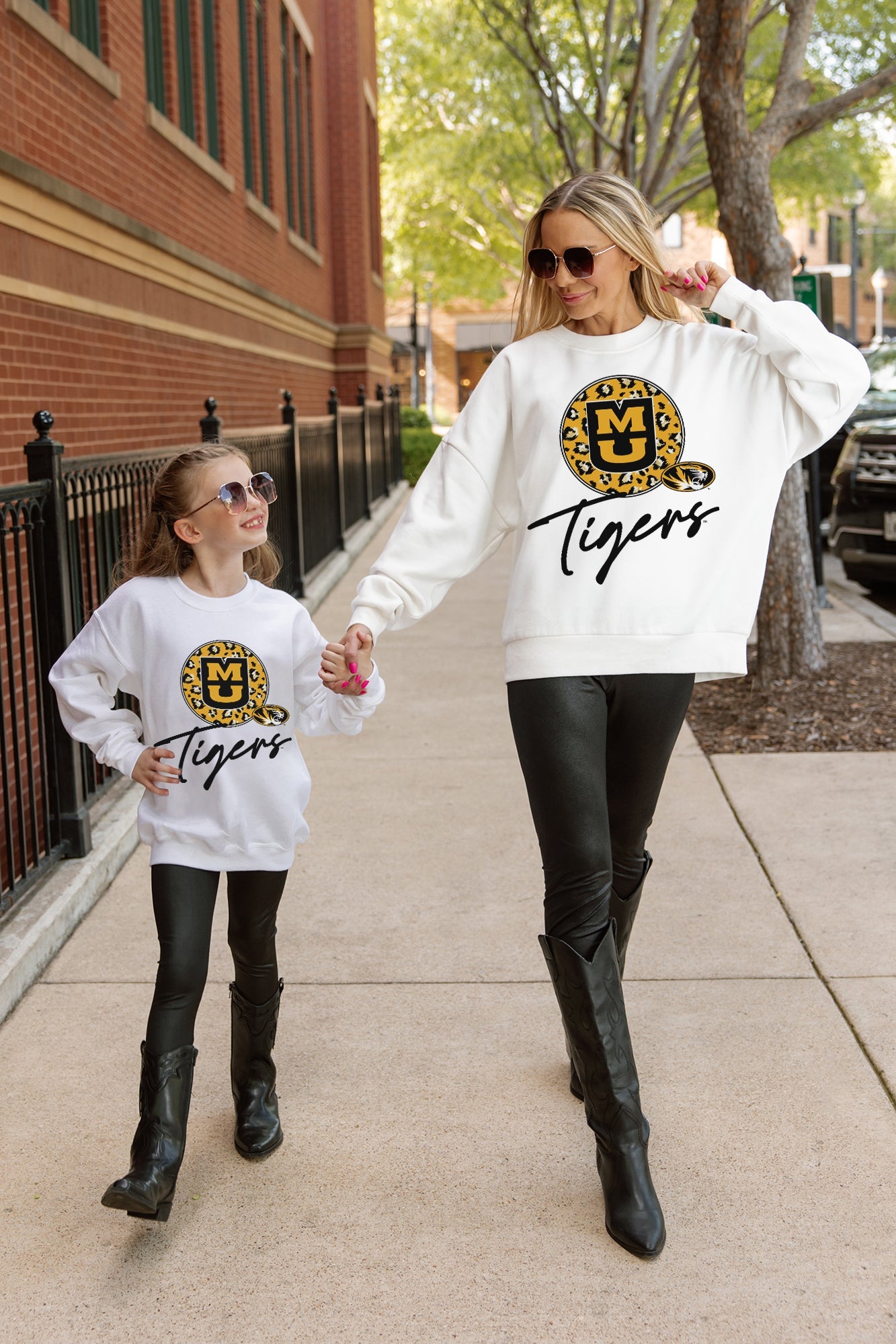 MISSOURI TIGERS WILD BREAKTHROUGH YOUTH PREMIUM FLEECE SWEATSHIRT