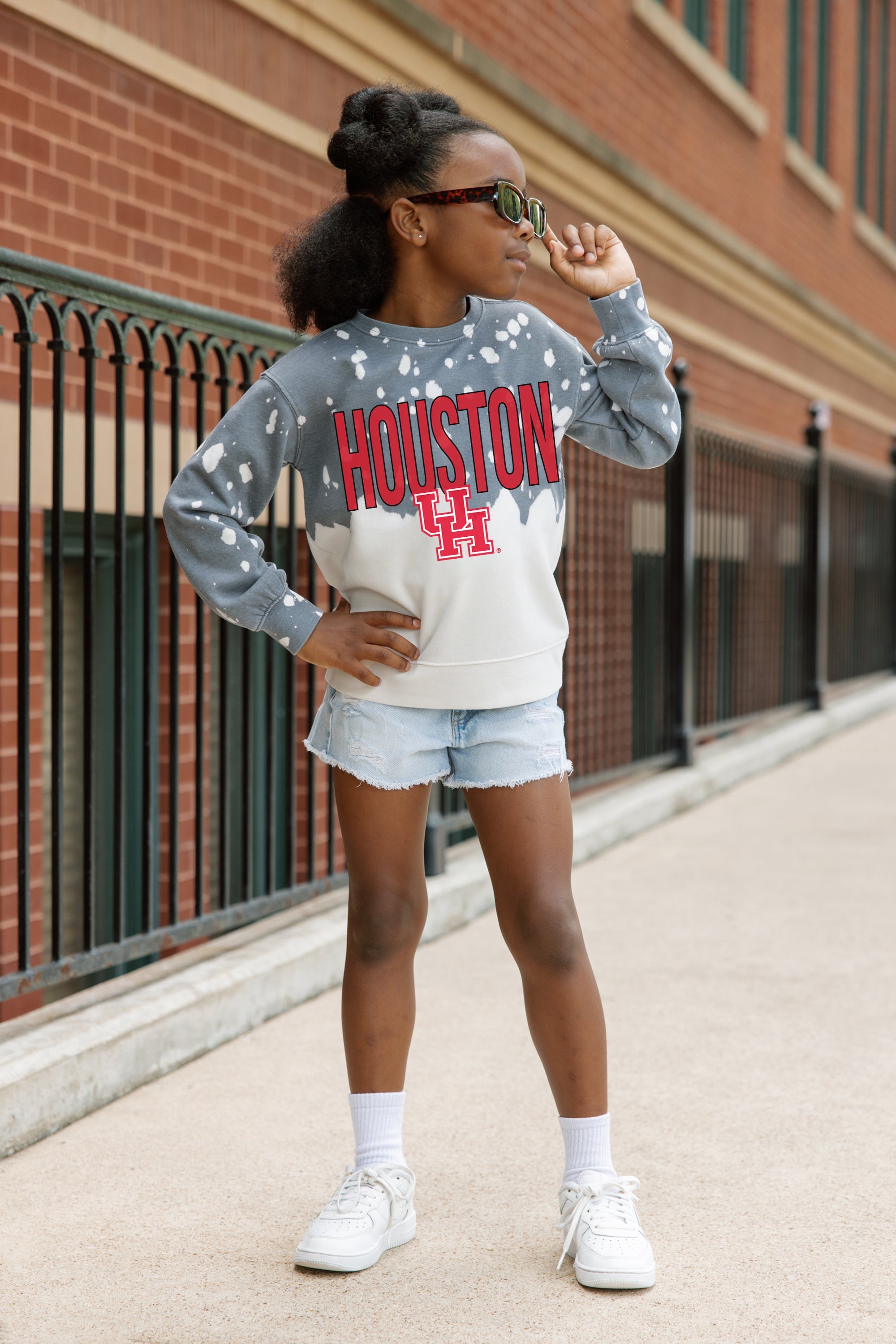 HOUSTON COUGARS CASUAL FAN KIDS FADED WASH CREWNECK PULLOVER