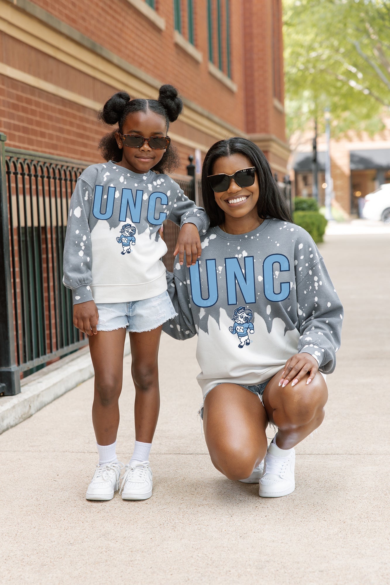 NORTH CAROLINA TAR HEELS CASUAL FAN KIDS FADED WASH CREWNECK PULLOVER