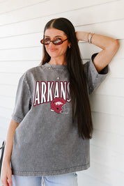 ARKANSAS RAZORBACKS PLAYBOOK WIN OVERSIZED CREWNECK TEE