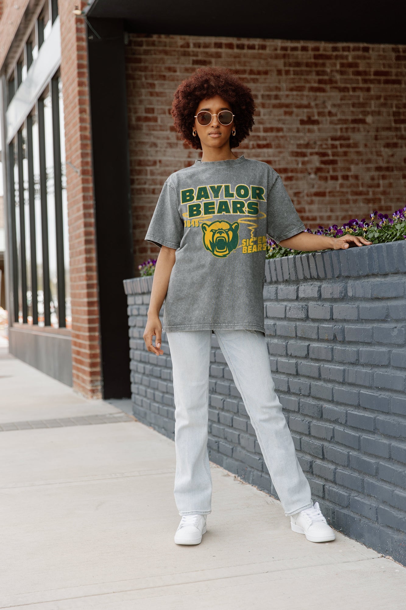 BAYLOR BEARS KEEP THE LEAD OVERSIZED CREWNECK TEE