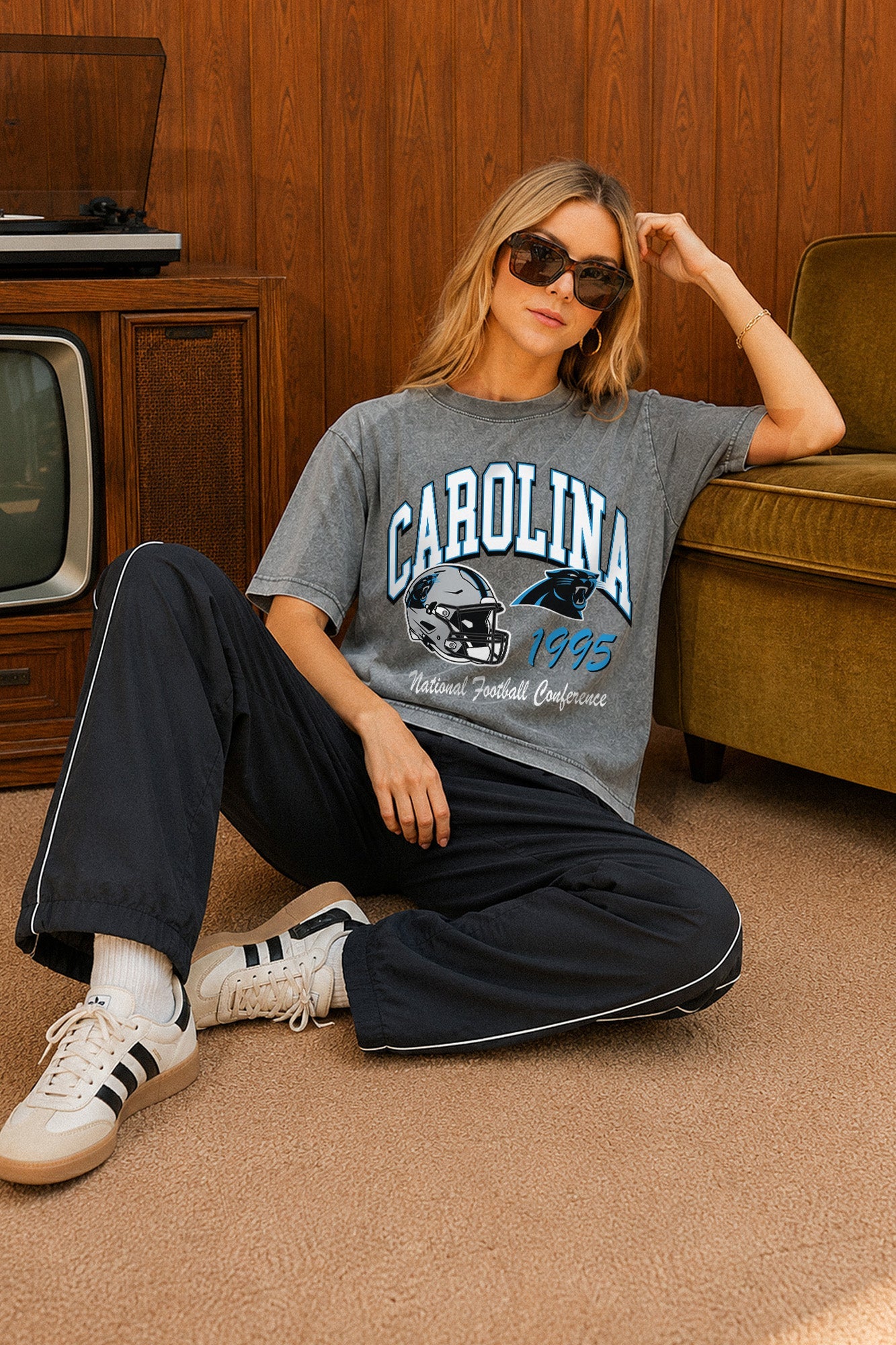 CAROLINA PANTHERS CLASSIC MOTION WASHED RELAXED FIT TEE