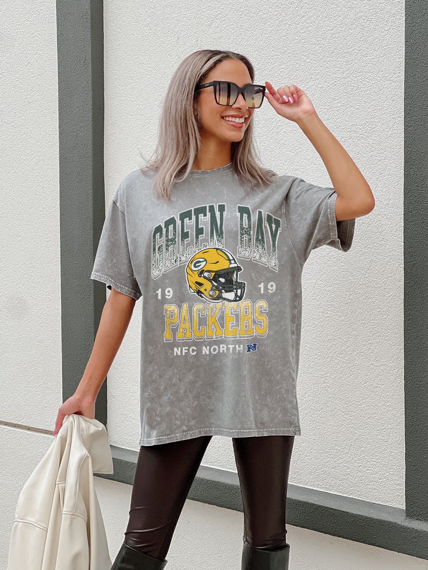GREEN BAY PACKERS Nothing But The Best Oversized Crewneck Tee