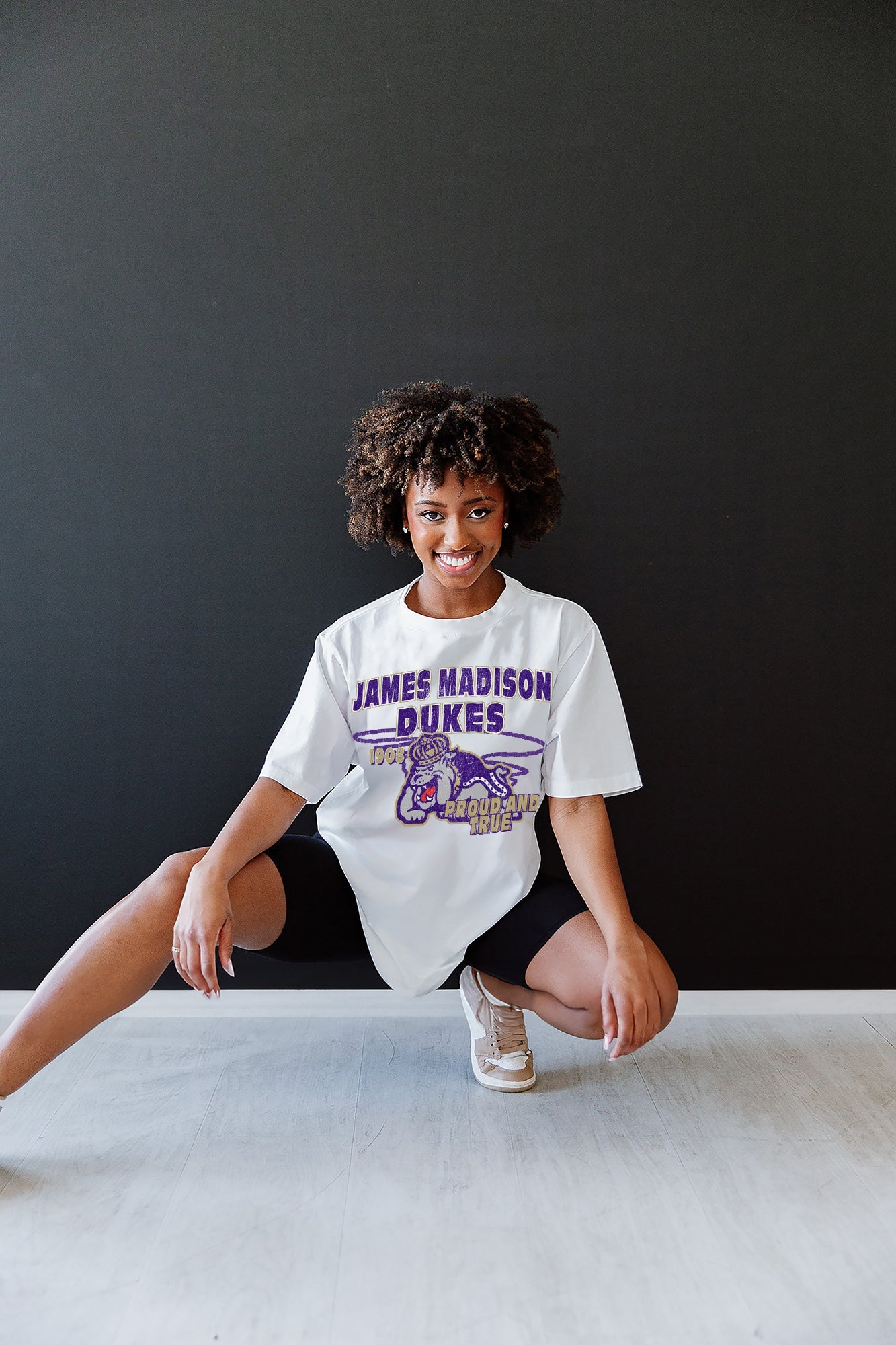 JAMES MADISON DUKES IN THE LEAD OVERSIZED CREWNECK TEE