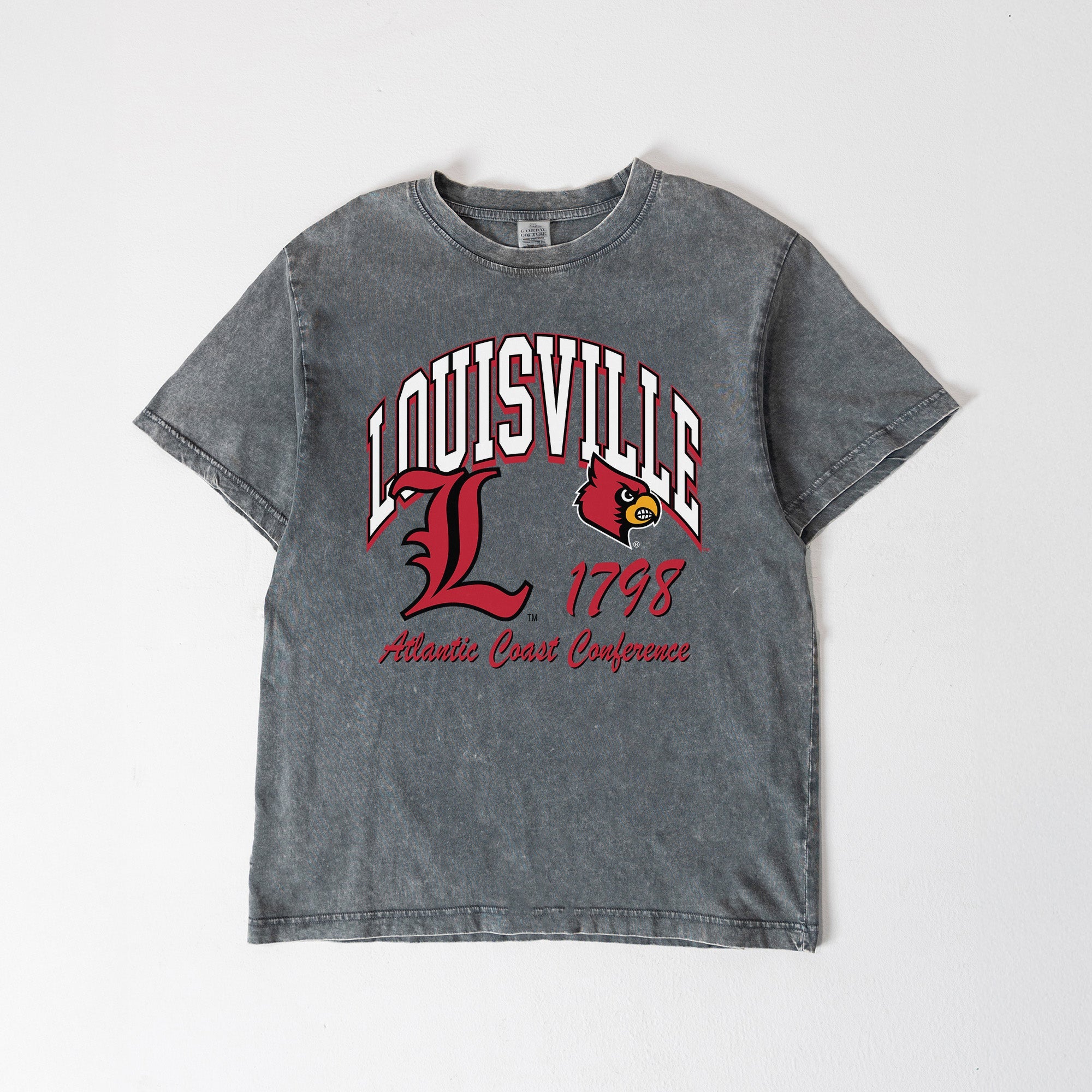 LOUISVILLE CARDINALS CLASSIC MOTION WASHED RELAXED FIT TEE
