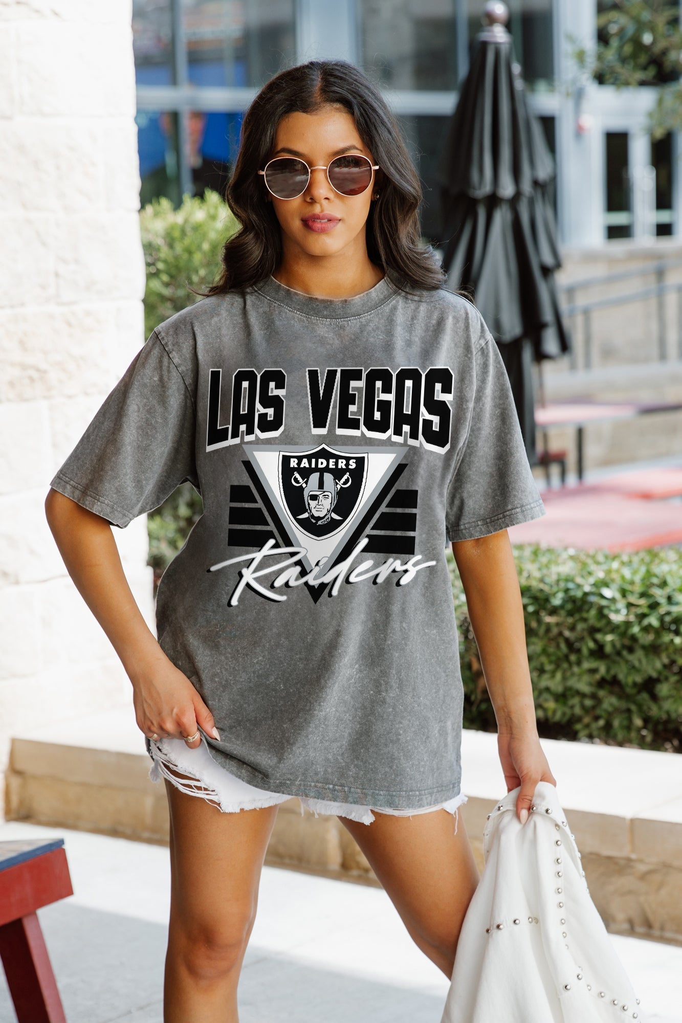 LAS VEGAS RAIDERS PLAY IT FORWARD OVERSIZED CREWNECK TEE