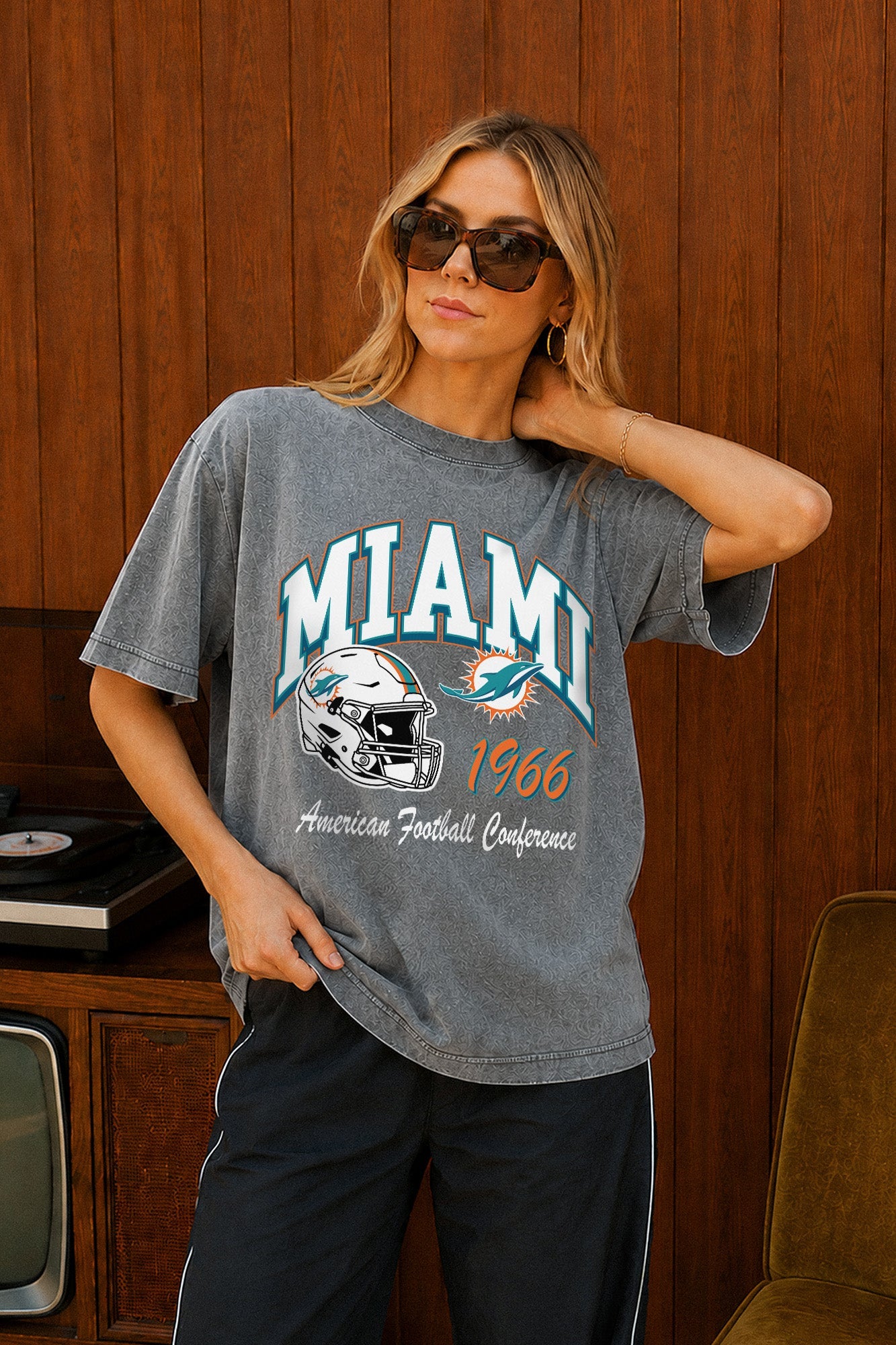 MIAMI DOLPHINS CLASSIC MOTION WASHED RELAXED FIT TEE