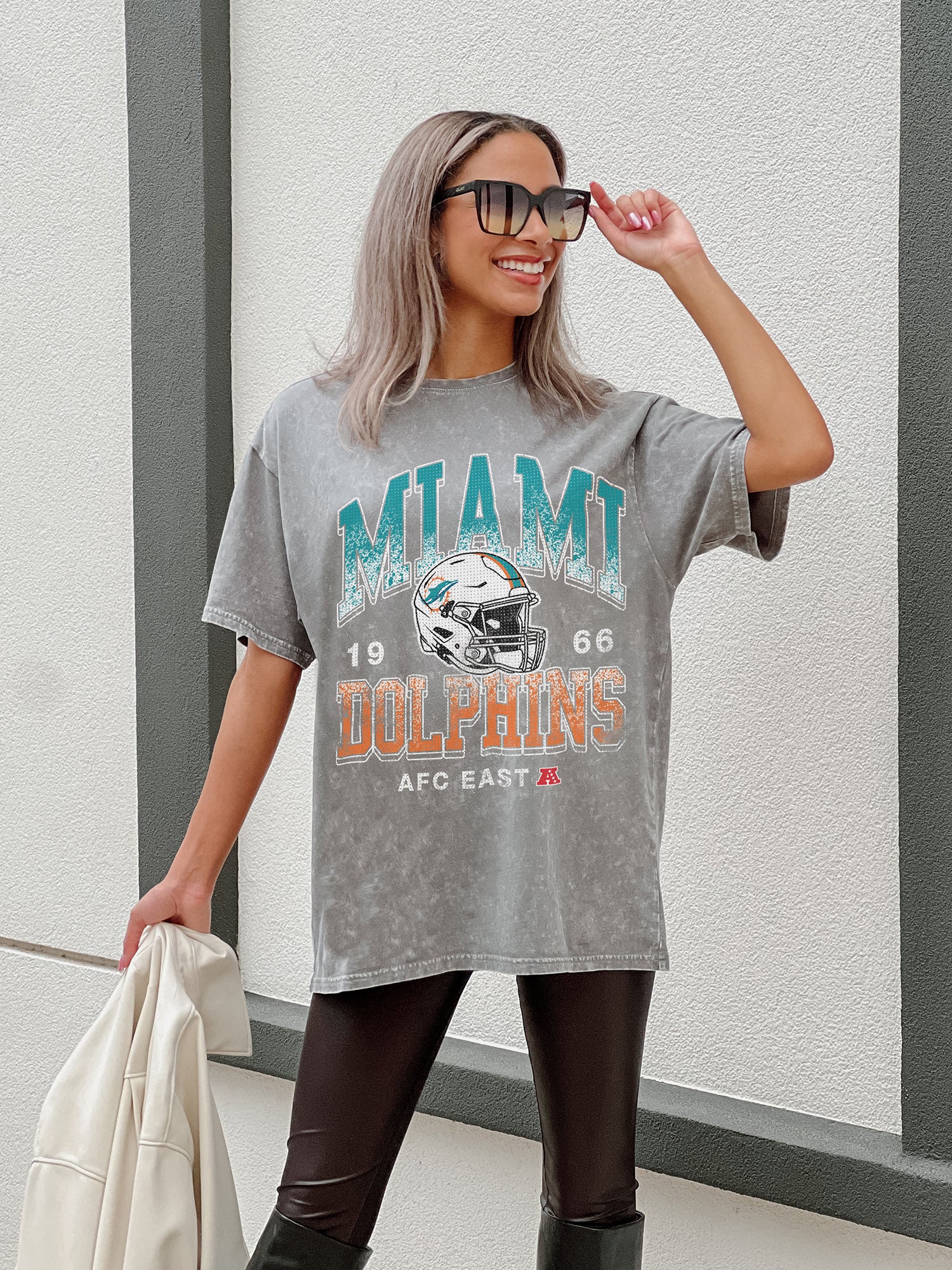 MIAMI DOLPHINS Nothing But The Best Oversized Crewneck Tee