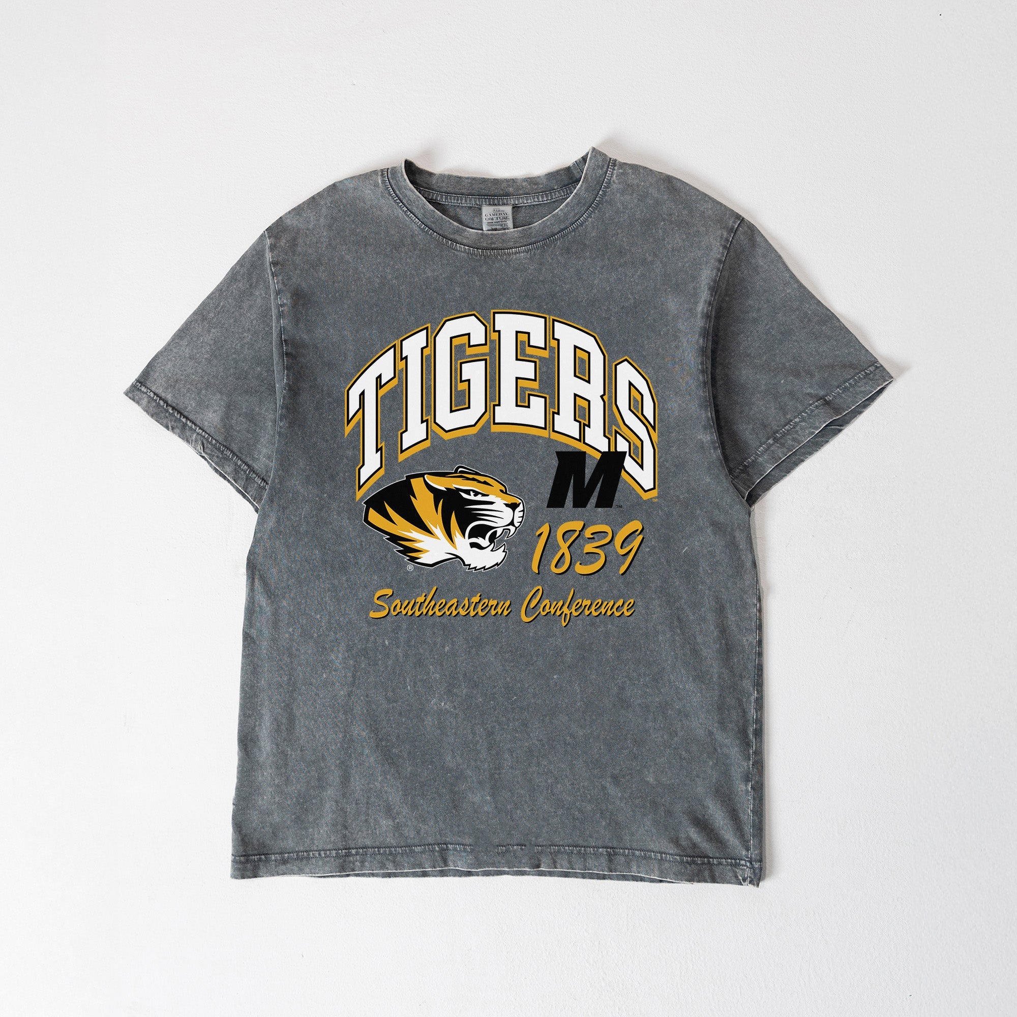 MISSOURI TIGERS CLASSIC MOTION WASHED RELAXED FIT TEE