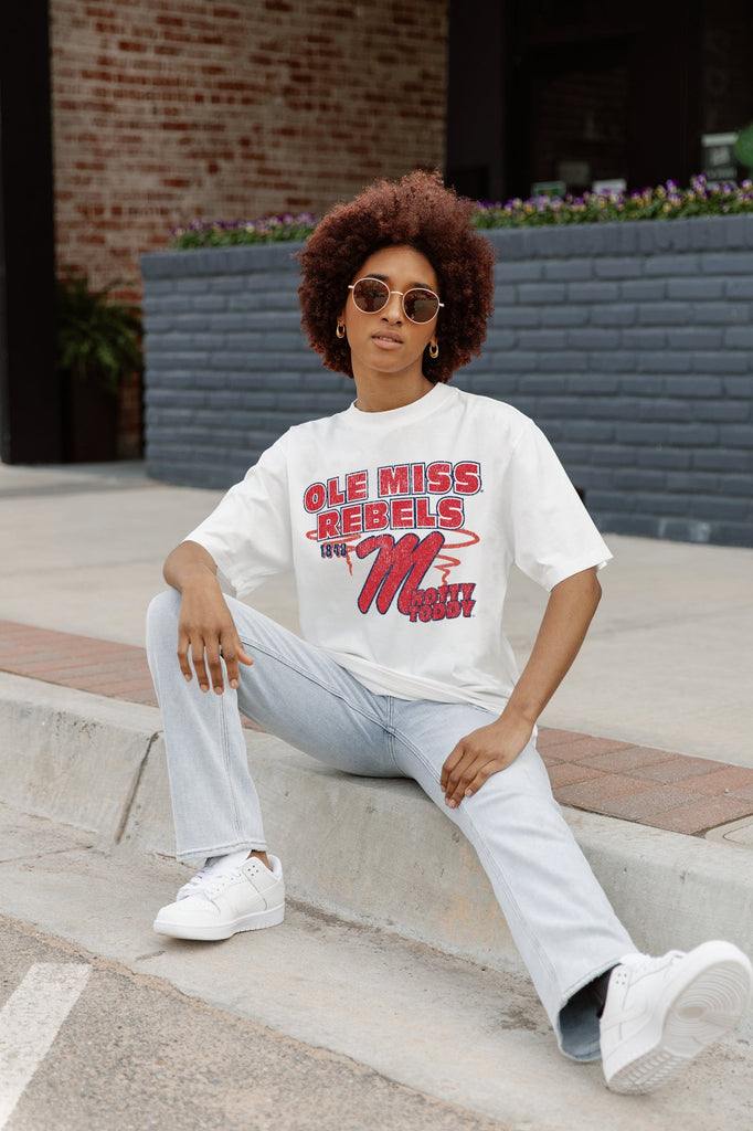 OLE MISS REBELS IN THE LEAD OVERSIZED CREWNECK TEE