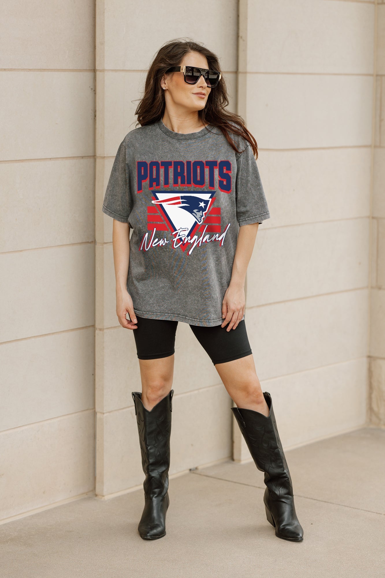 NEW ENGLAND PATRIOTS PLAY IT FORWARD OVERSIZED CREWNECK TEE