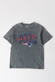 NEW ENGLAND PATRIOTS PEAK PERFORMANCE OVERSIZED CREWNECK TEE