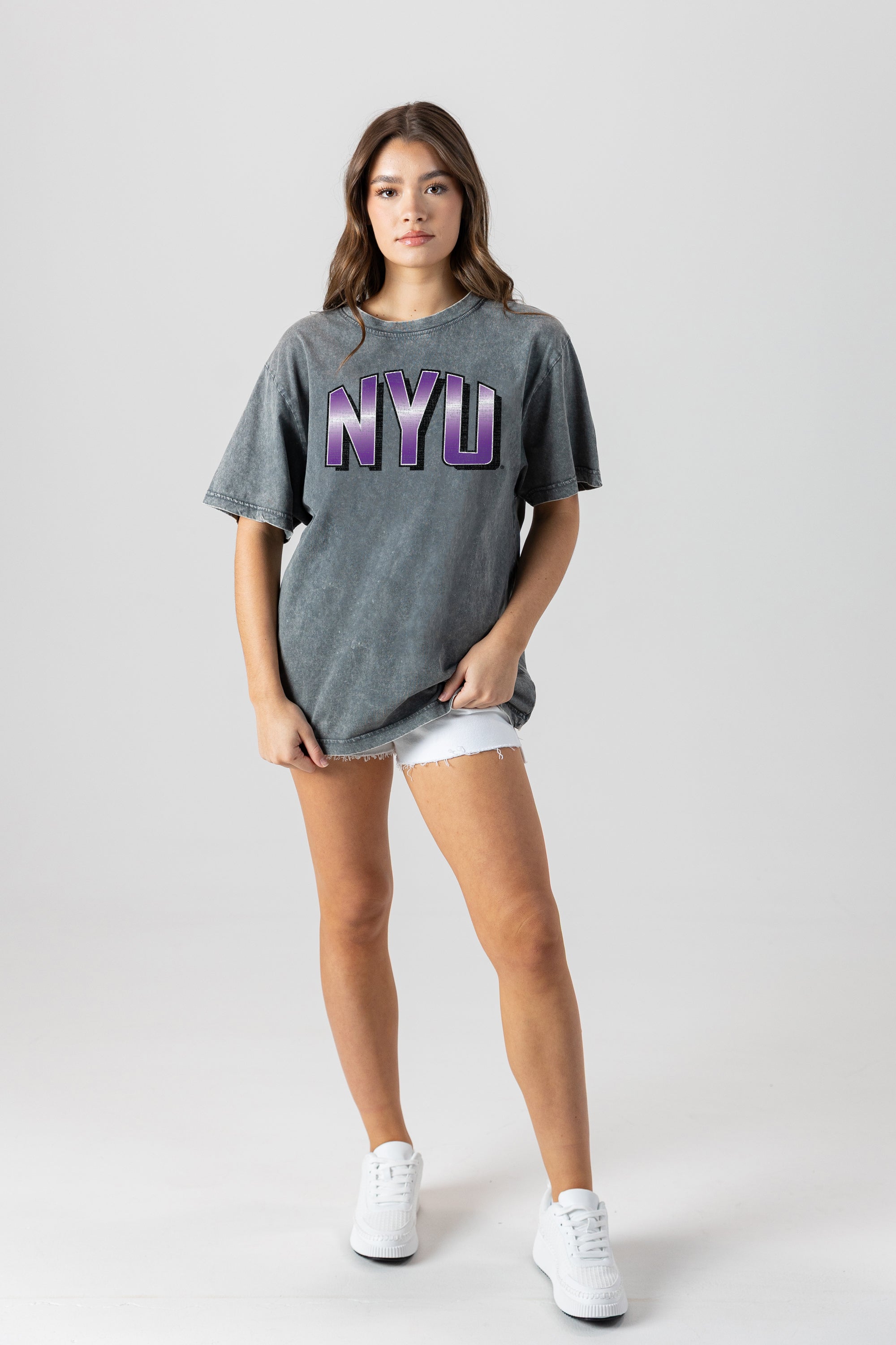 NEW YORK UNIVERSITY VIOLETS PEAK PERFORMANCE OVERSIZED CREWNECK TEE