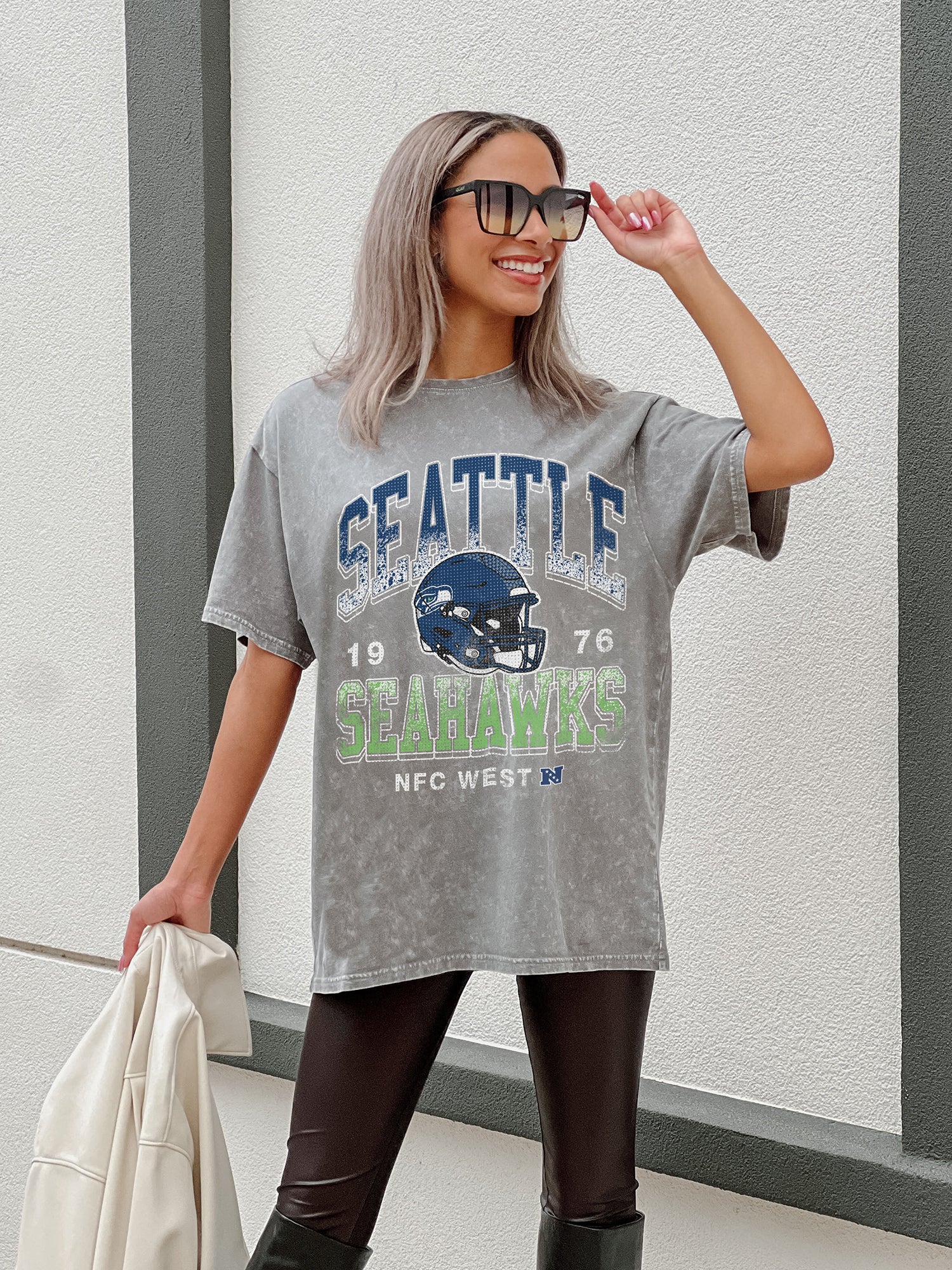 SEATTLE SEAHAWKS Nothing But The Best Oversized Crewneck Tee