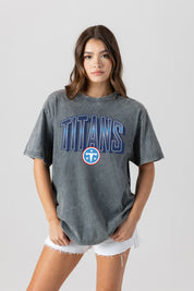 TENNESSEE TITANS Peak Performance Oversized Crewneck Tee
