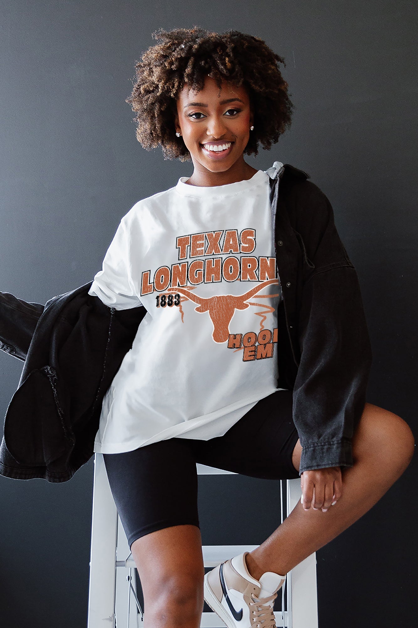 TEXAS LONGHORNS IN THE LEAD OVERSIZED CREWNECK TEE