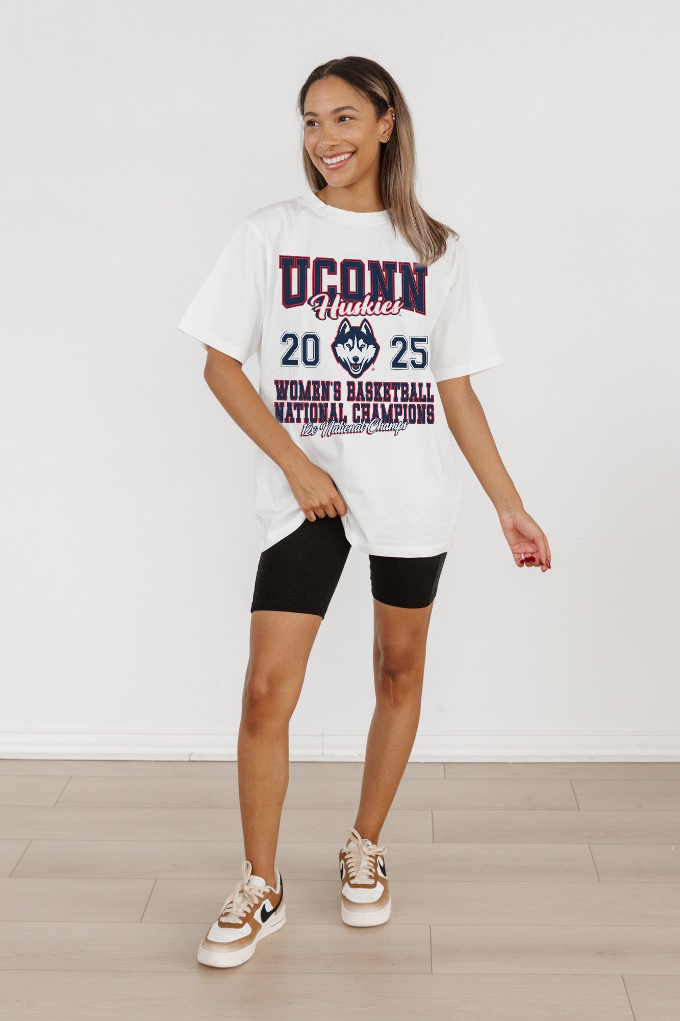 UCONN HUSKIES 2025 Women's Basketball National Champs Oversized Tee