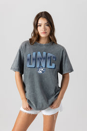 NORTH CAROLINA TAR HEELS PEAK PERFORMANCE OVERSIZED CREWNECK TEE