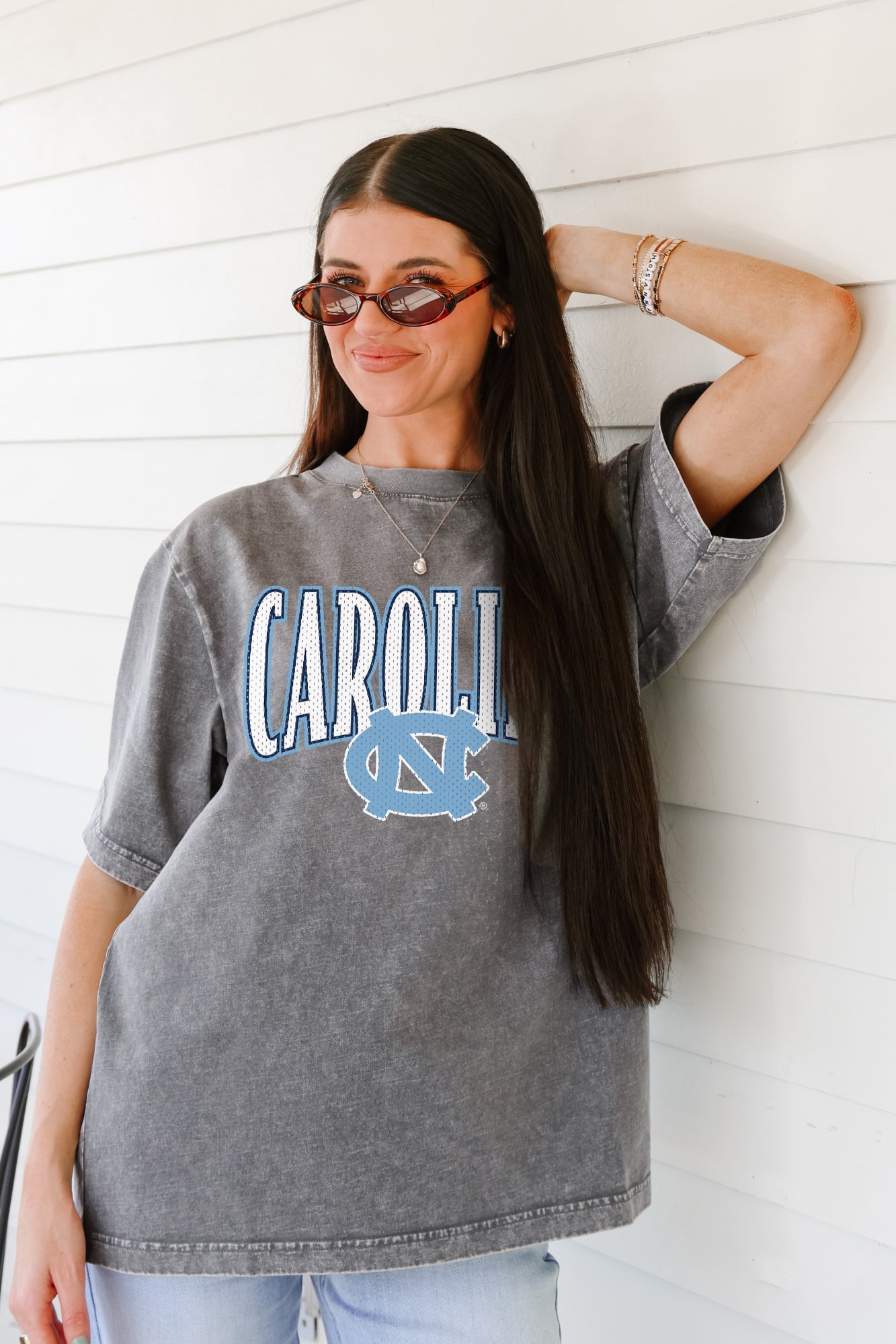 NORTH CAROLINA TAR HEELS PLAYBOOK WIN OVERSIZED CREWNECK TEE
