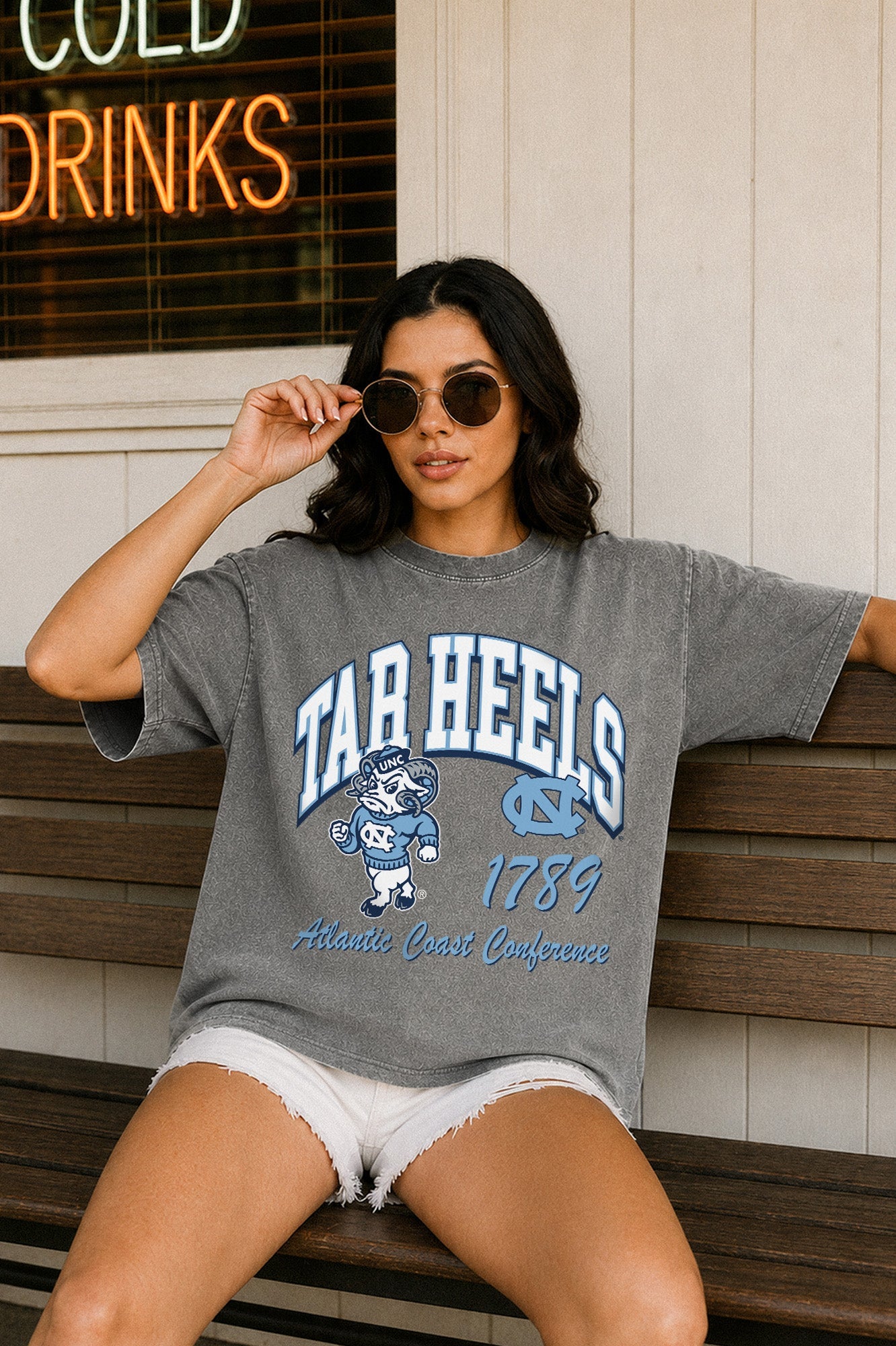 NORTH CAROLINA TAR HEELS CLASSIC MOTION WASHED RELAXED FIT TEE