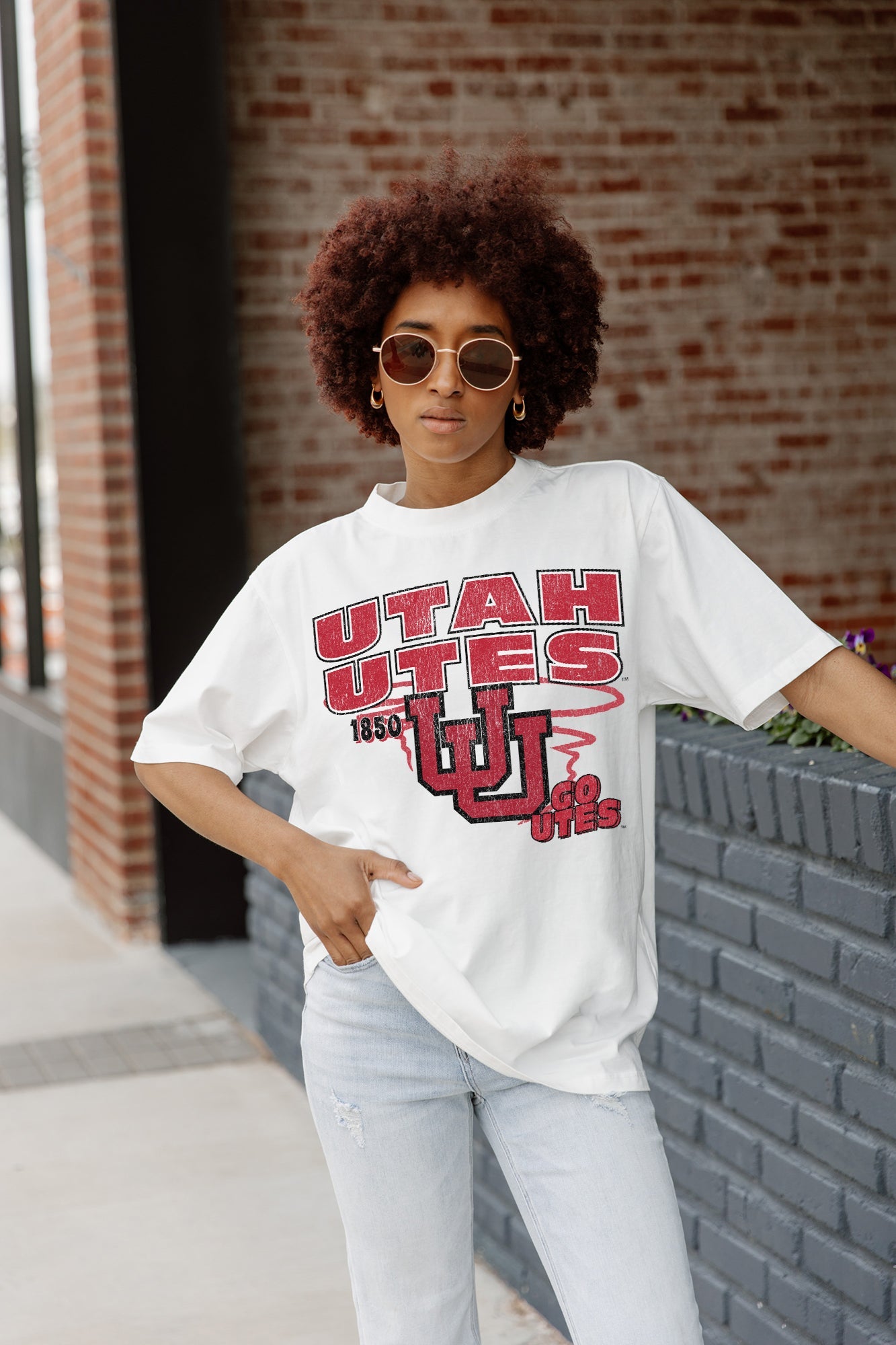UTAH UTES IN THE LEAD OVERSIZED CREWNECK TEE