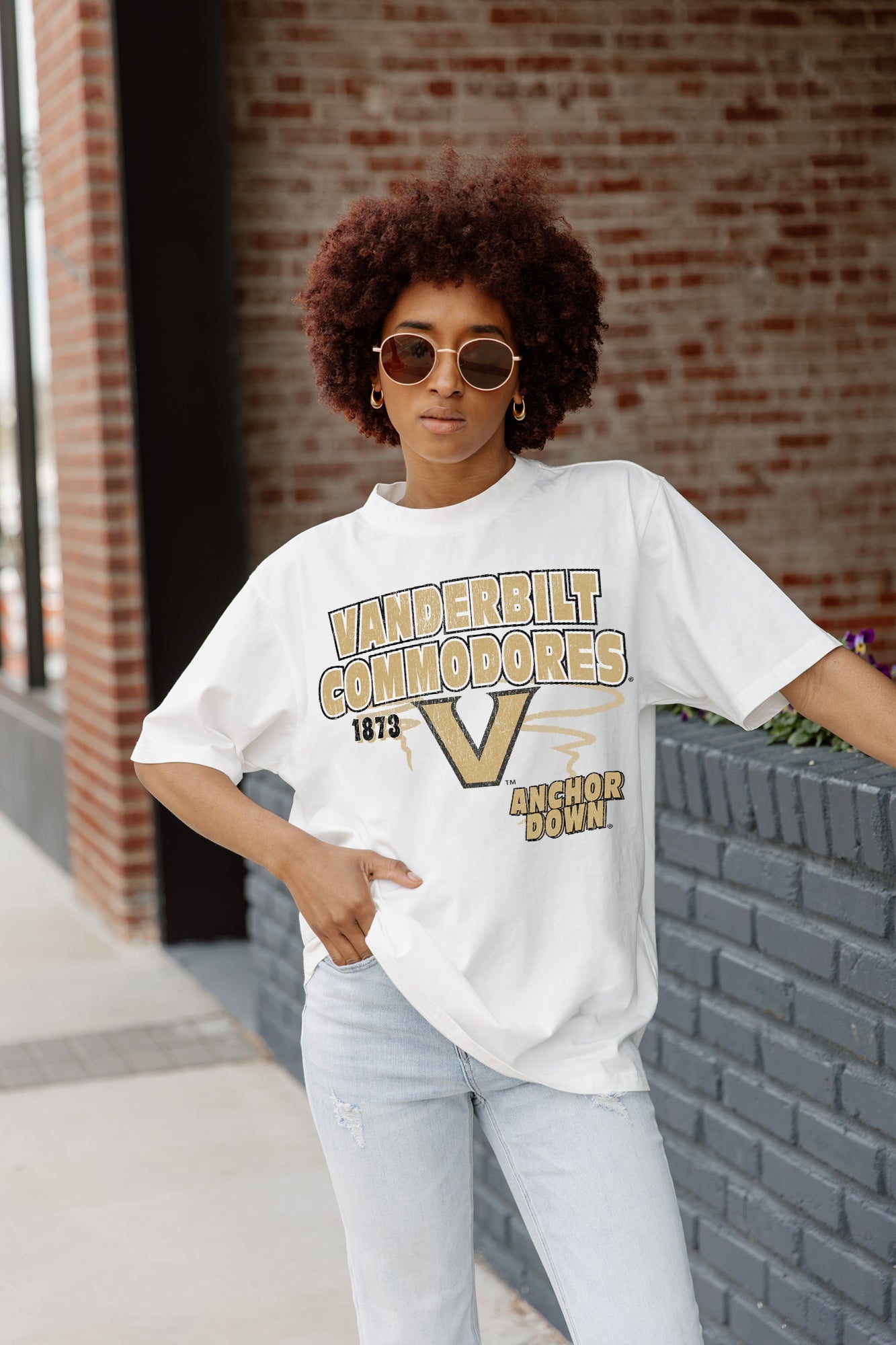 VANDERBILT COMMODORES IN THE LEAD OVERSIZED CREWNECK TEE