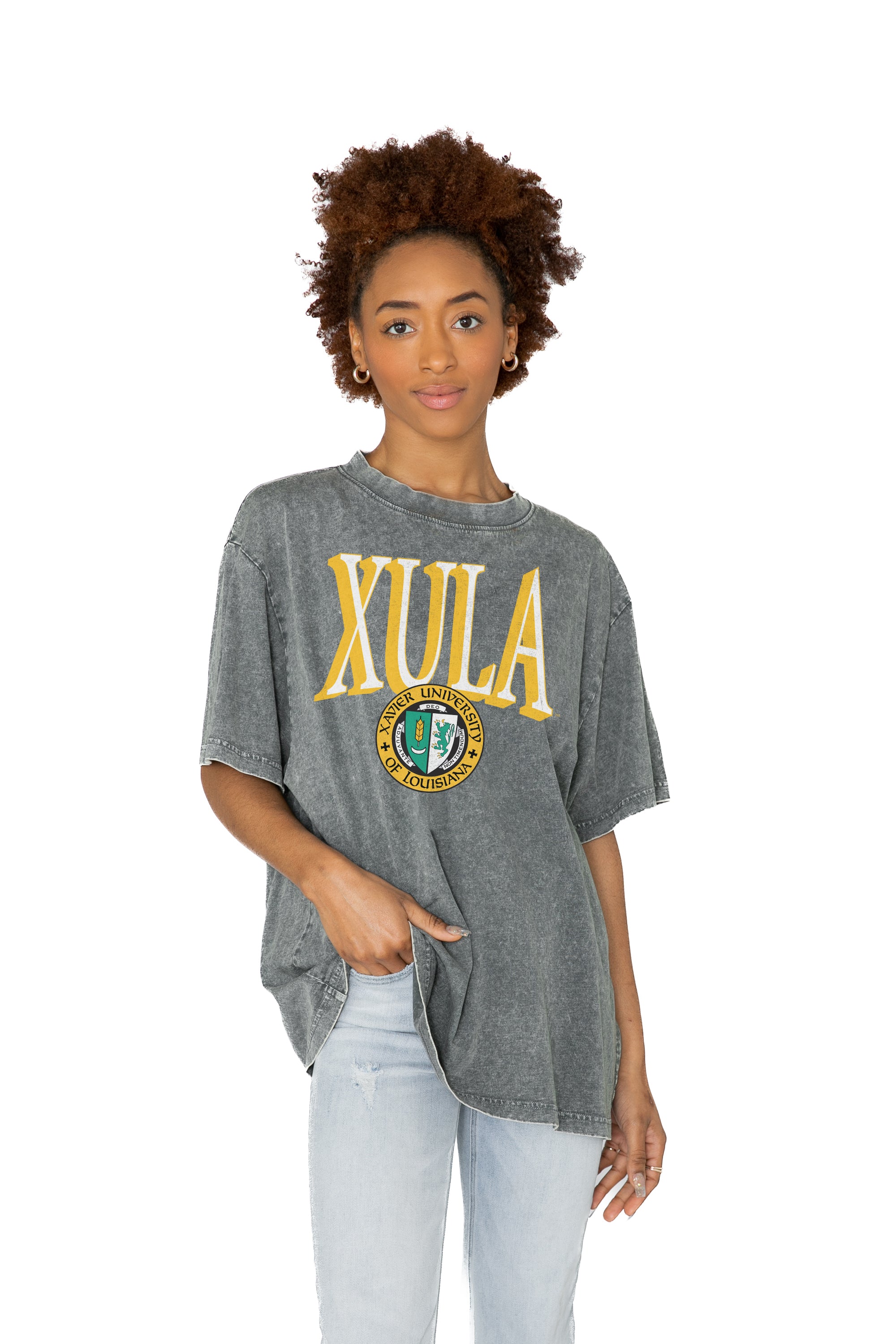 XAVIER UNIVERSITY OF LOUISIANA GOLD RUSH Solid Defense Oversized Crewneck Tee