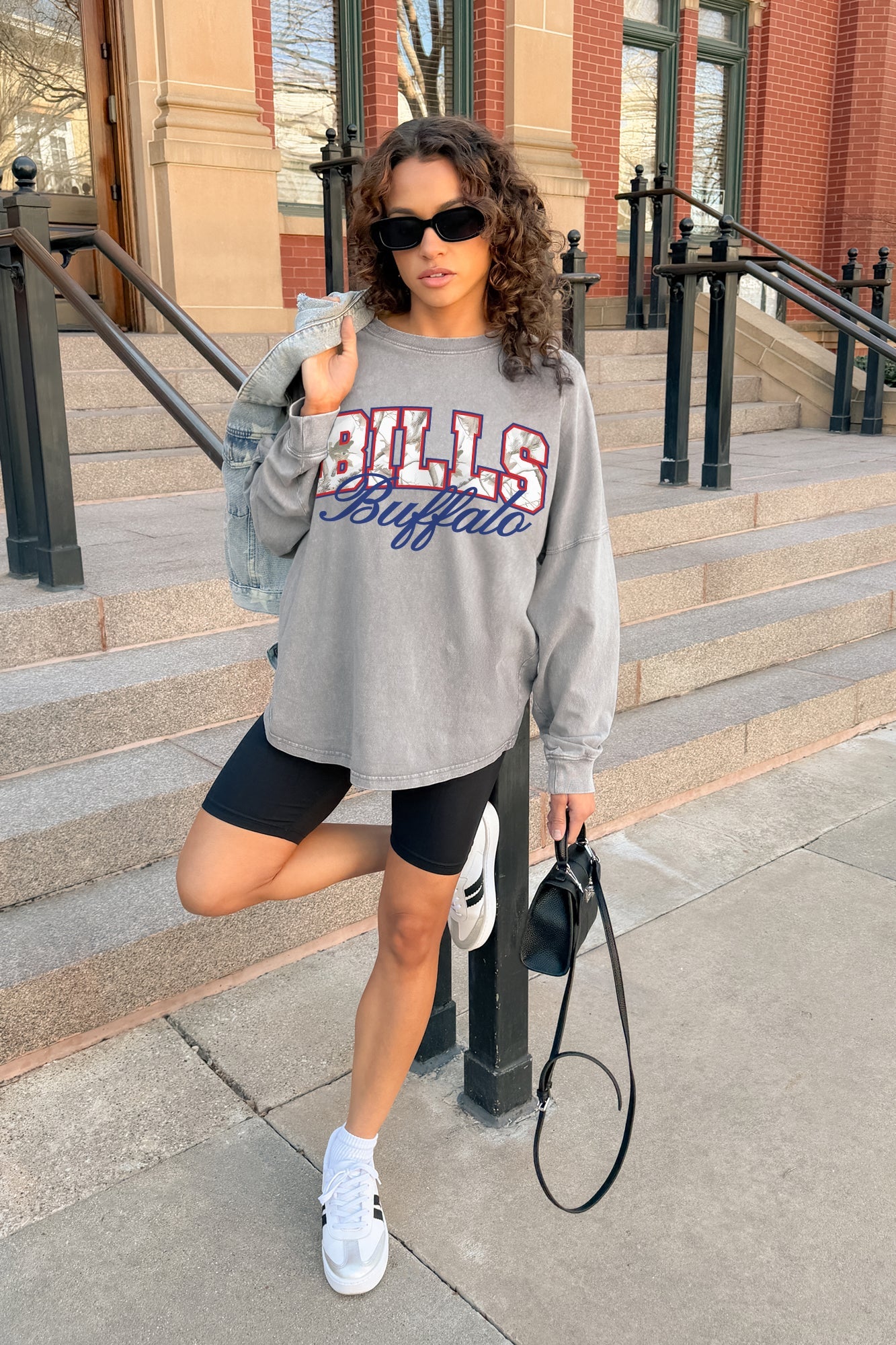 BUFFALO BILLS ON THE HUNT FADED WASH PULLOVER