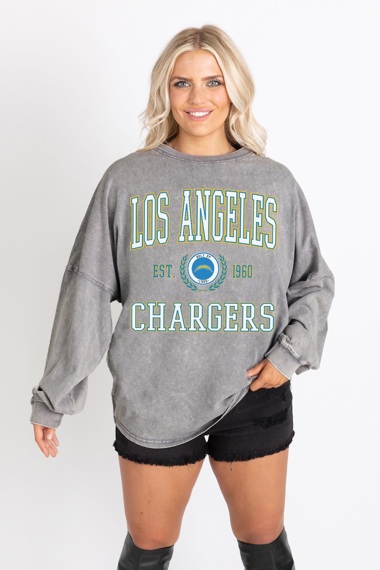 LOS ANGELES CHARGERS FINAL SCORE FADED WASH PULLOVER