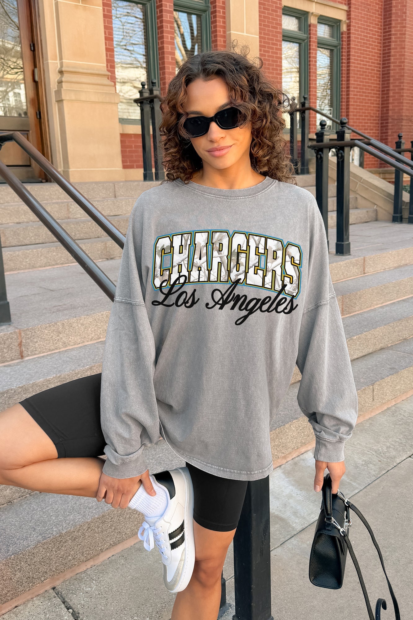 LOS ANGELES CHARGERS ON THE HUNT FADED WASH PULLOVER