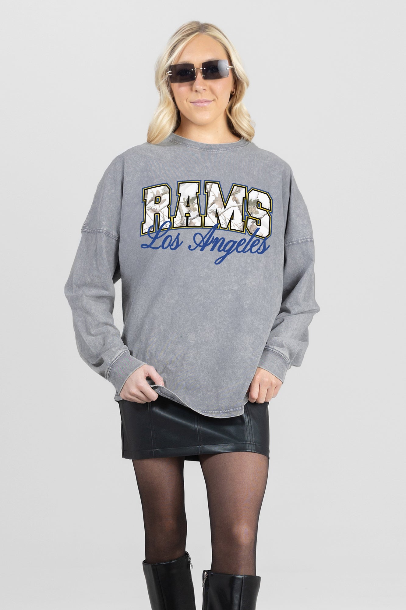 LOS ANGELES RAMS ON THE HUNT FADED WASH PULLOVER