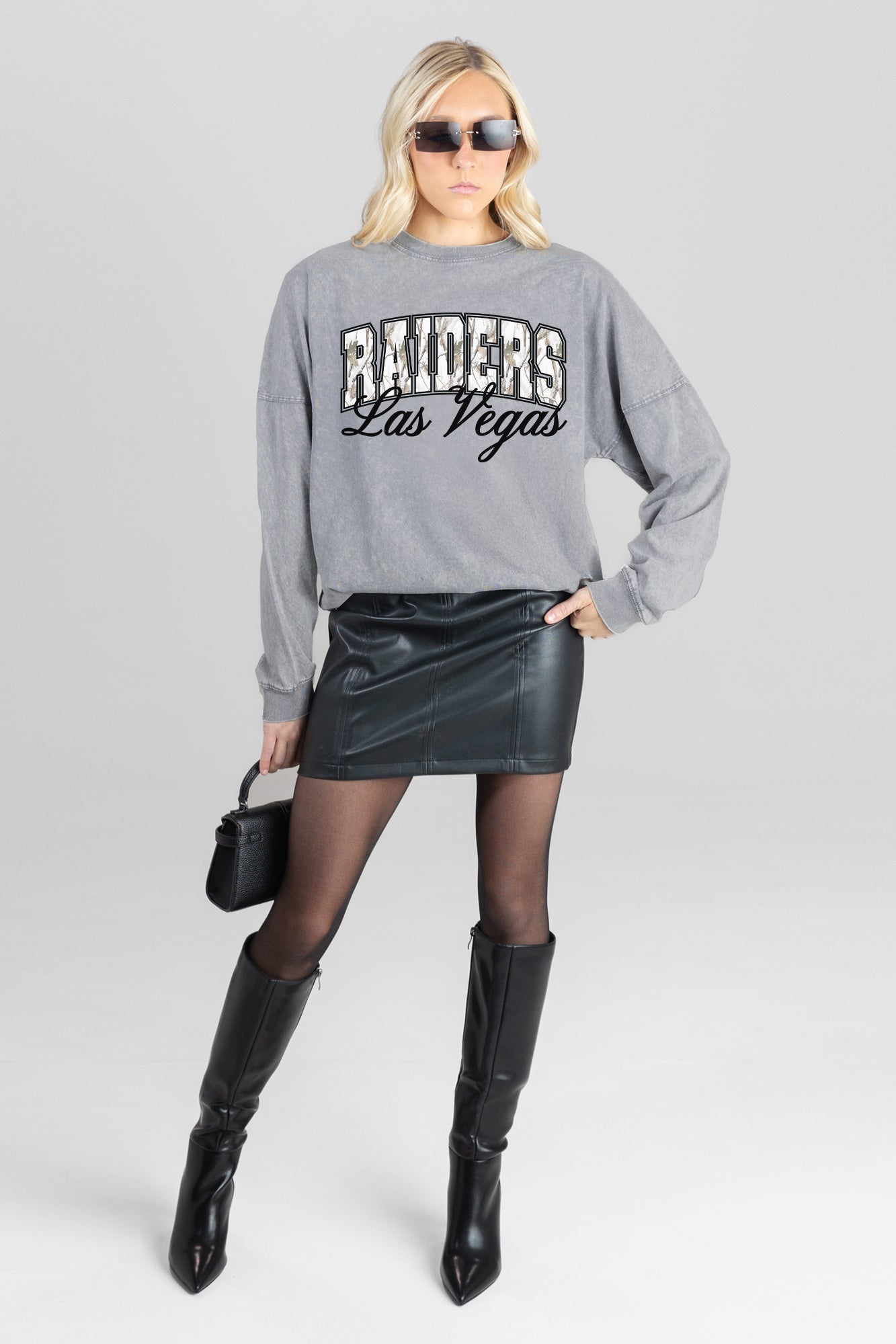 LAS VEGAS RAIDERS ON THE HUNT FADED WASH PULLOVER