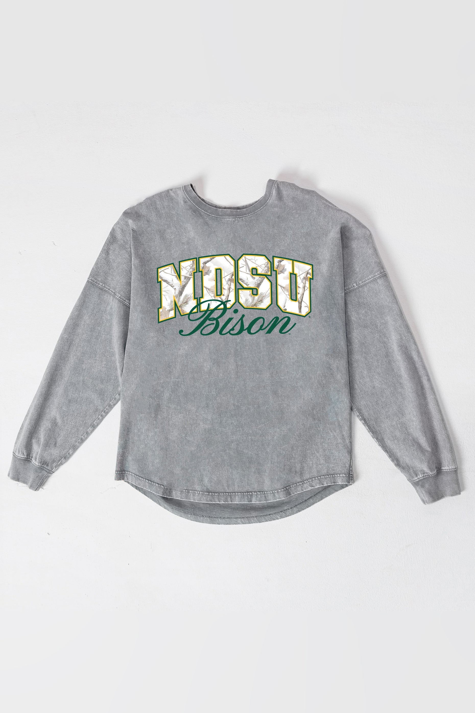 NORTH DAKOTA STATE BISON ON THE HUNT FADED WASH PULLOVER