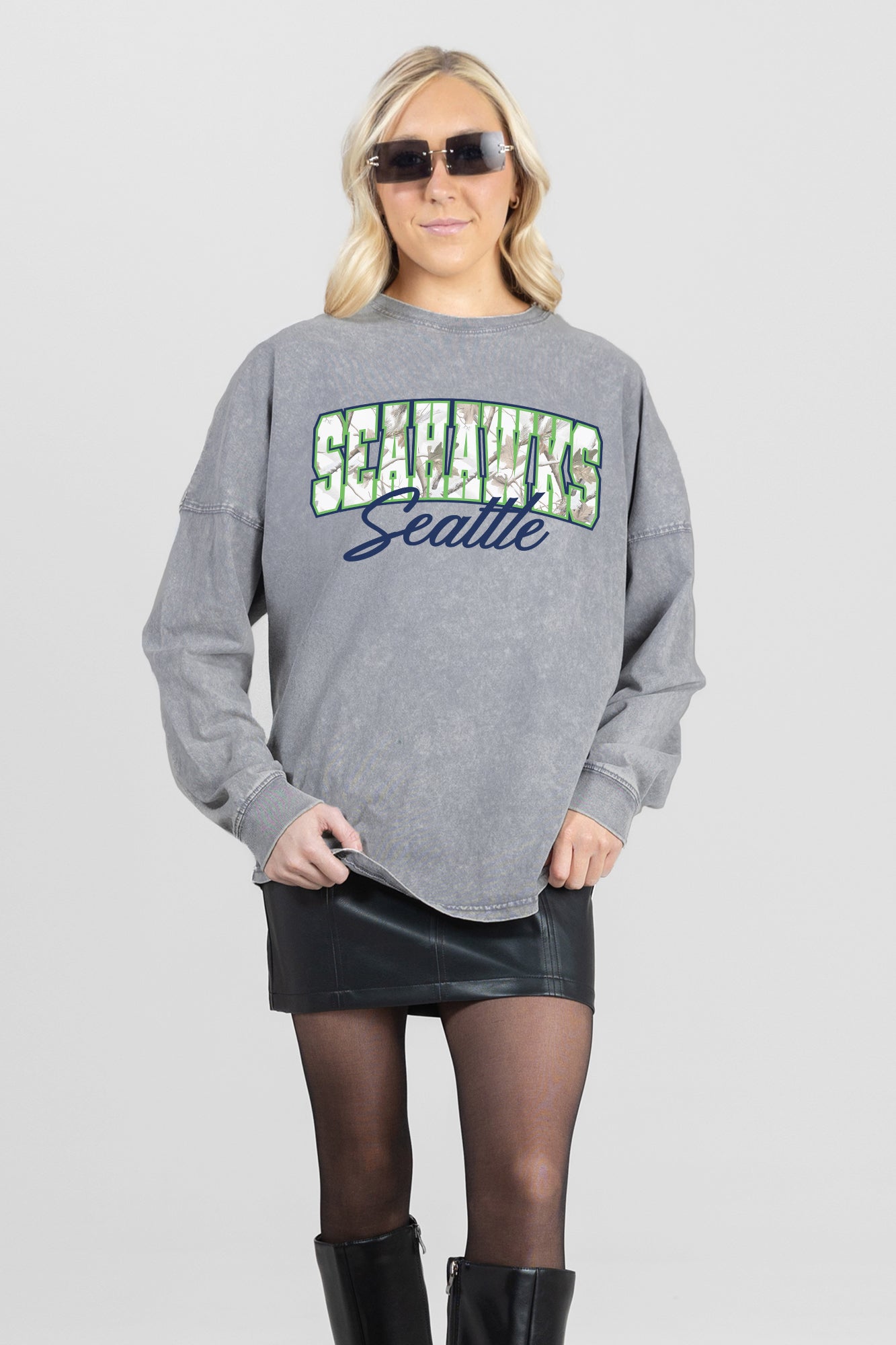 SEATTLE SEAHAWKS ON THE HUNT FADED WASH PULLOVER