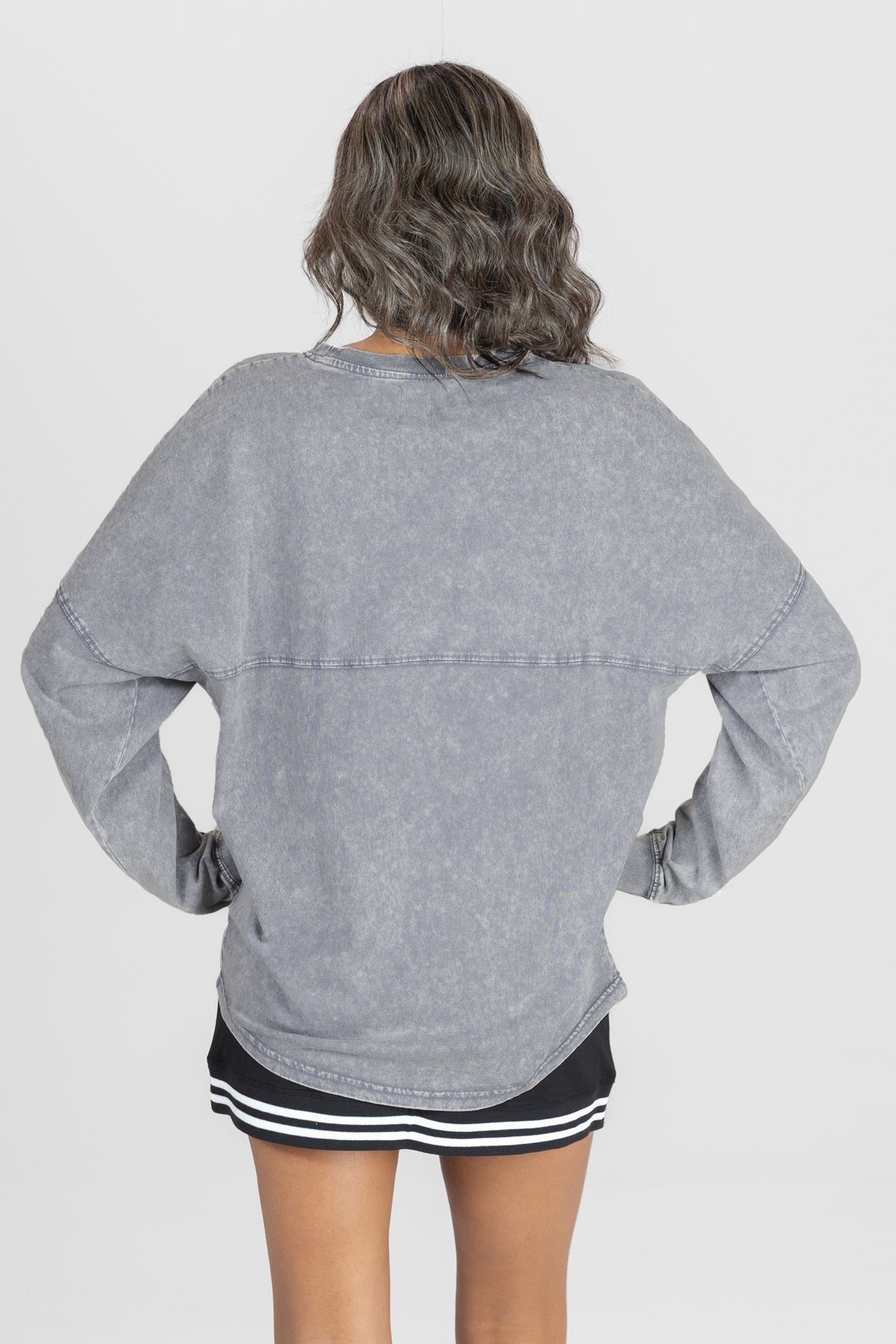 WISCONSIN BADGERS ON THE HUNT FADED WASH PULLOVER
