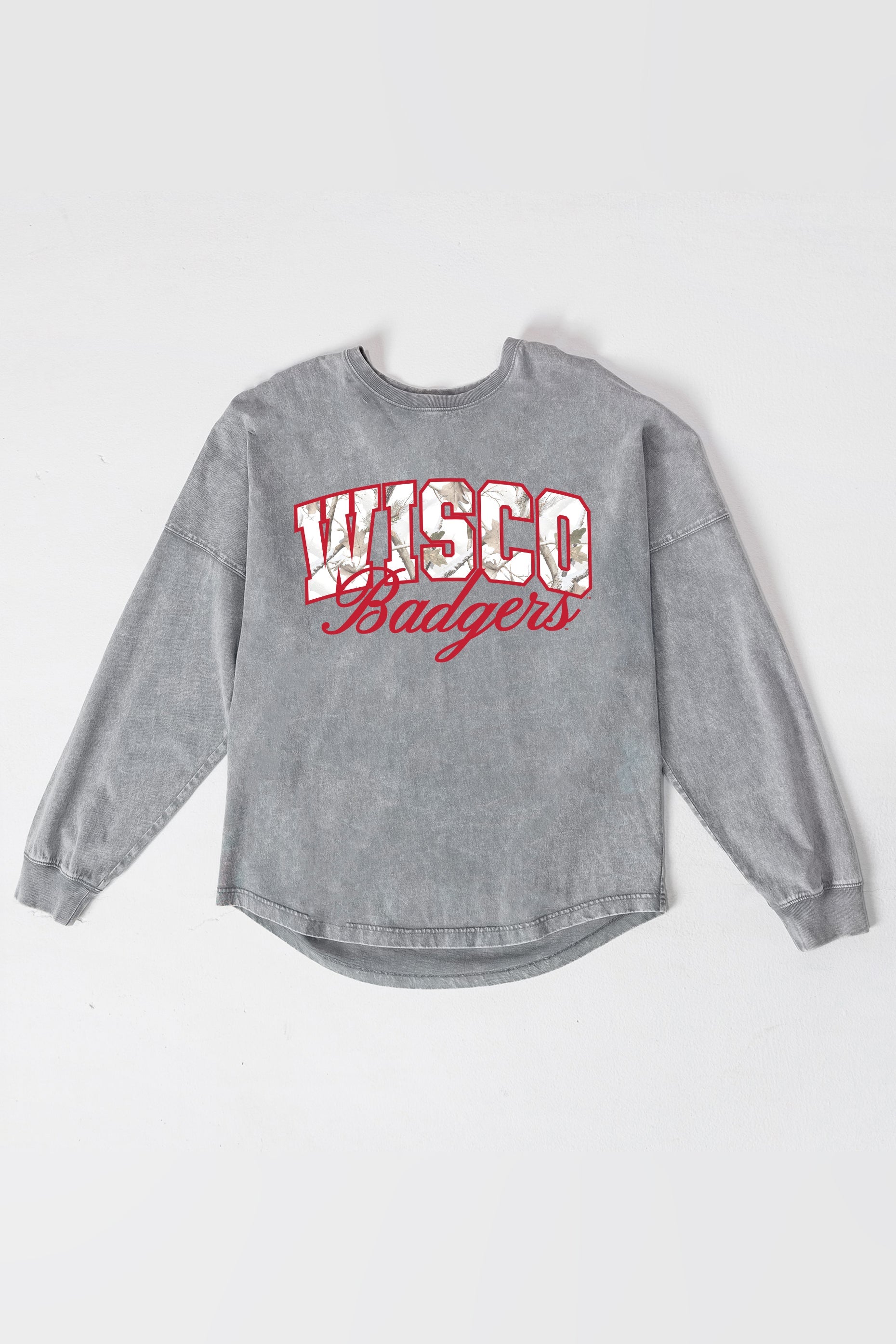 WISCONSIN BADGERS ON THE HUNT FADED WASH PULLOVER
