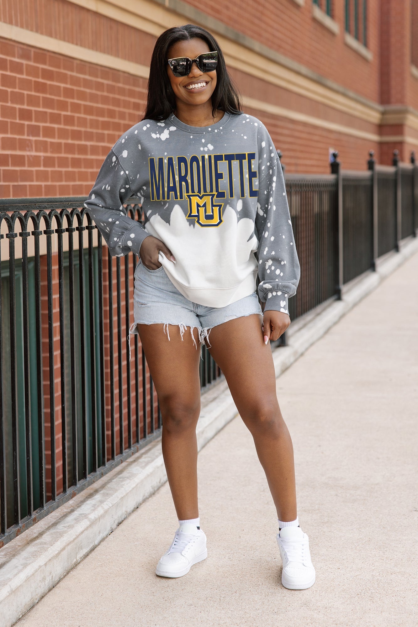 MARQUETTE GOLDEN EAGLES CASUAL FAN LONG-SLEEVE FRENCH TERRY PULLOVER