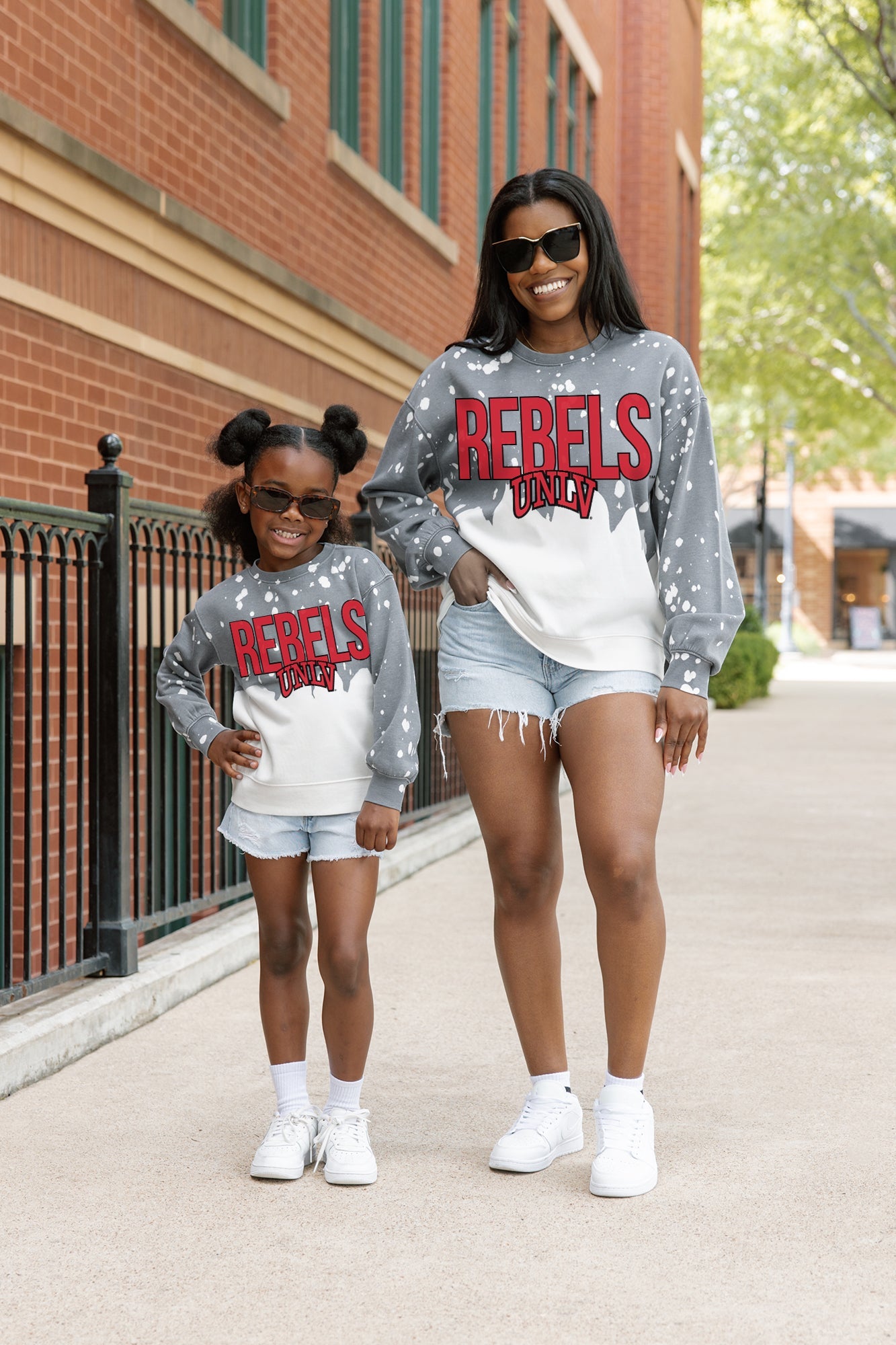 UNLV REBELS CASUAL FAN LONG-SLEEVE FRENCH TERRY PULLOVER