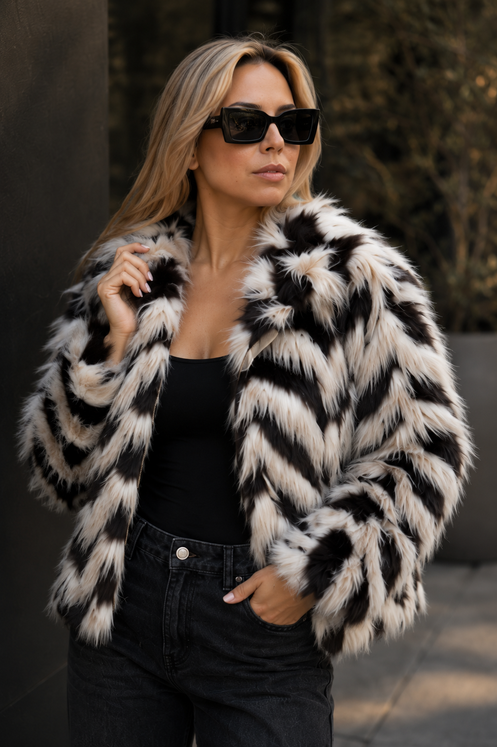 ELEVATE FAUX FUR STRIPED JACKET