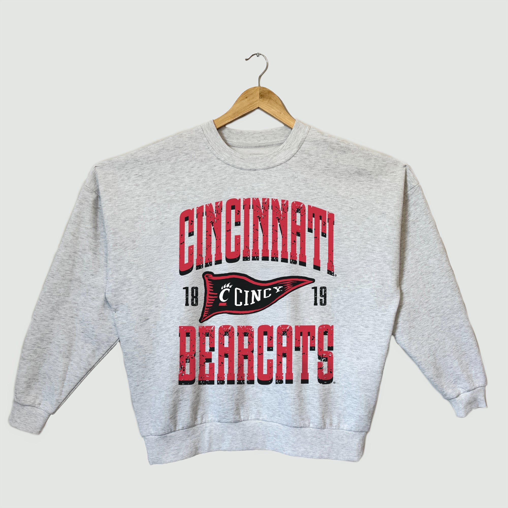 CINCINNATI BEARCATS PENNANT PRIDE PREMIUM FLEECE DROP SHOULDER CREWNECK PULLOVER