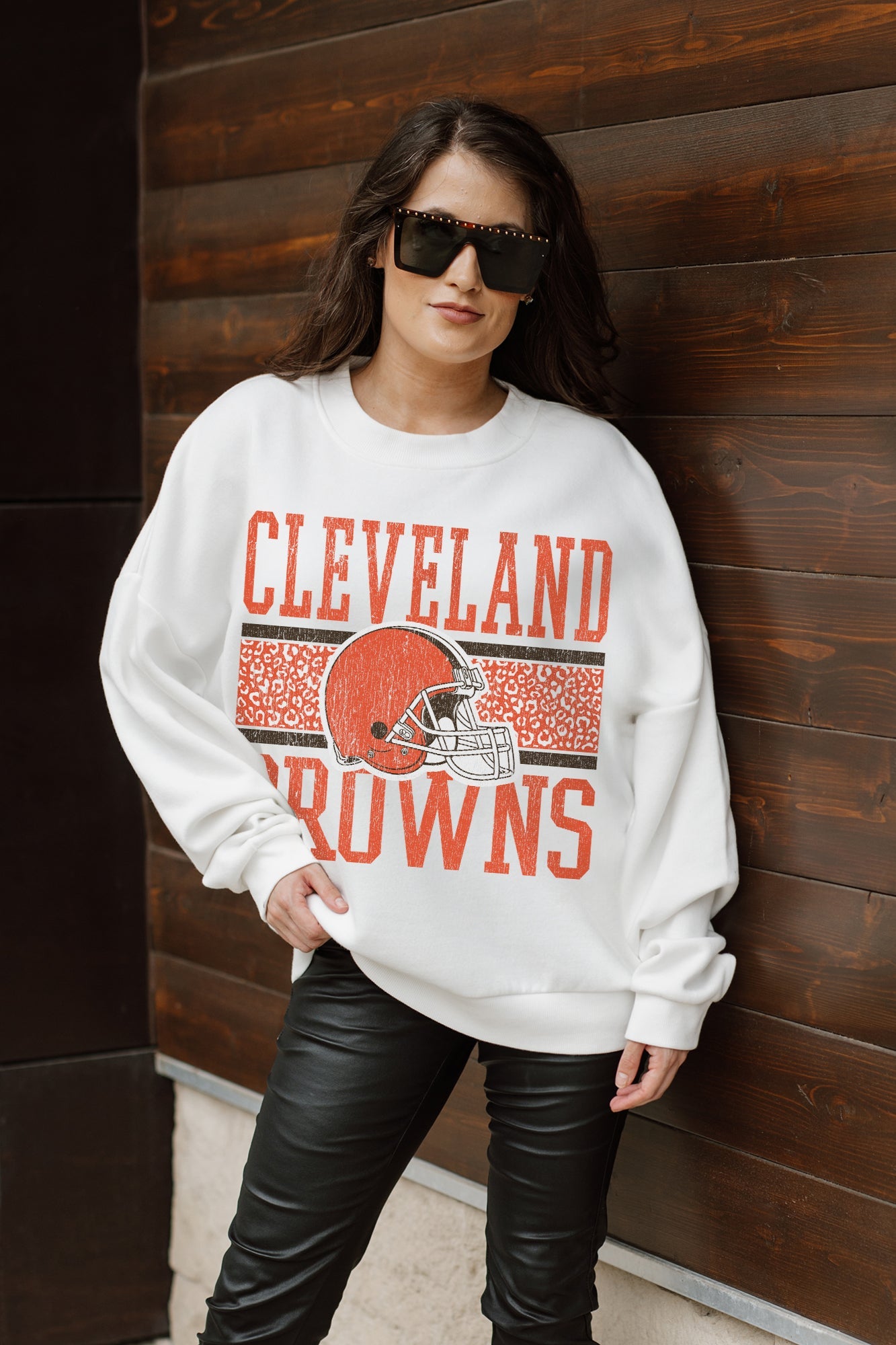 gameday couture CLEVELAND BROWNS Fair Catch Crewneck Pullover