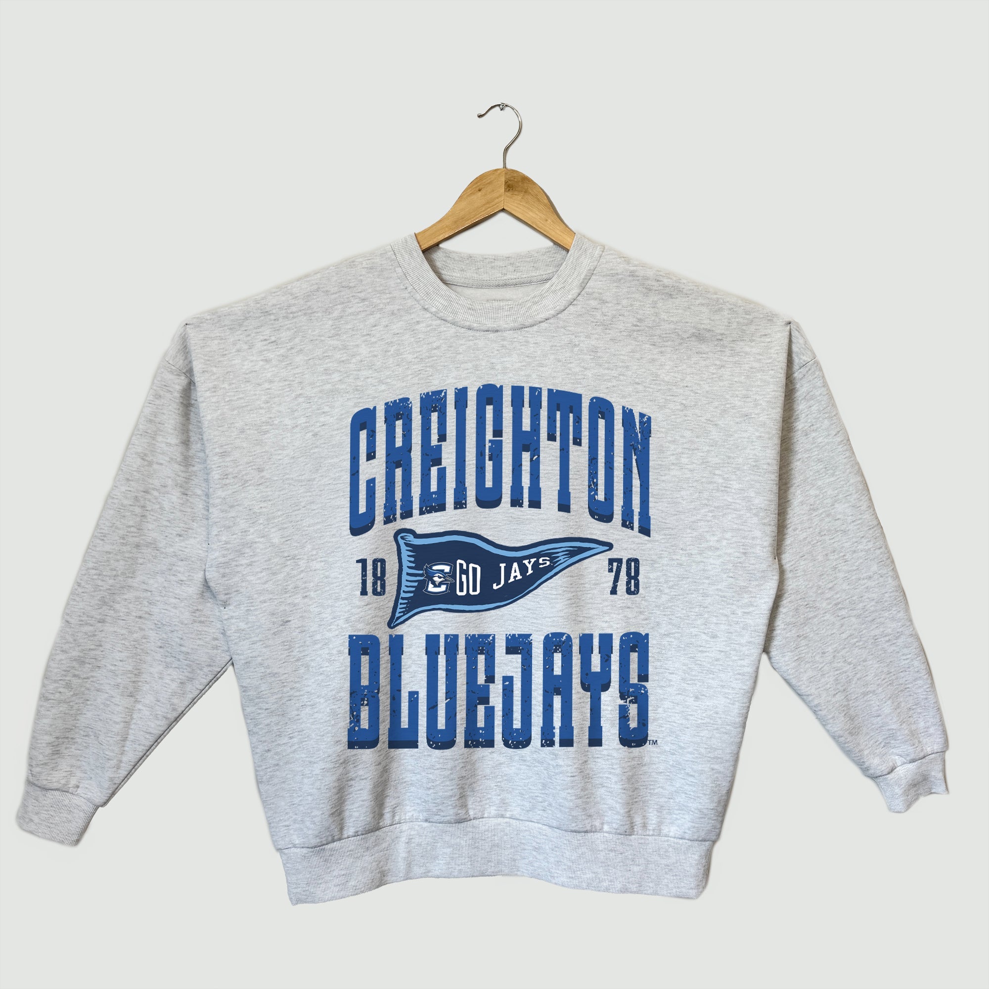 CREIGHTON BLUEJAYS PENNANT PRIDE PREMIUM FLEECE DROP SHOULDER CREWNECK PULLOVER