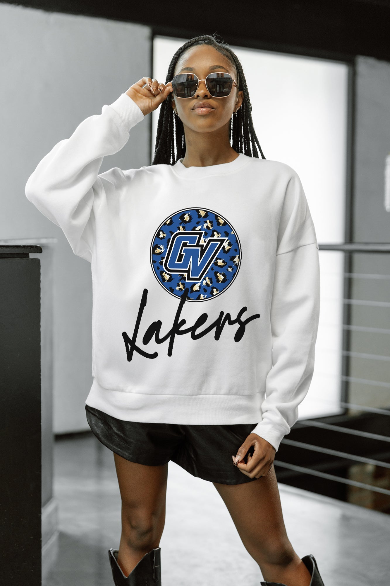 GRAND VALLEY LAKERS WILD BREAKTHROUGH PREMIUM FLEECE CREWNECK PULLOVER