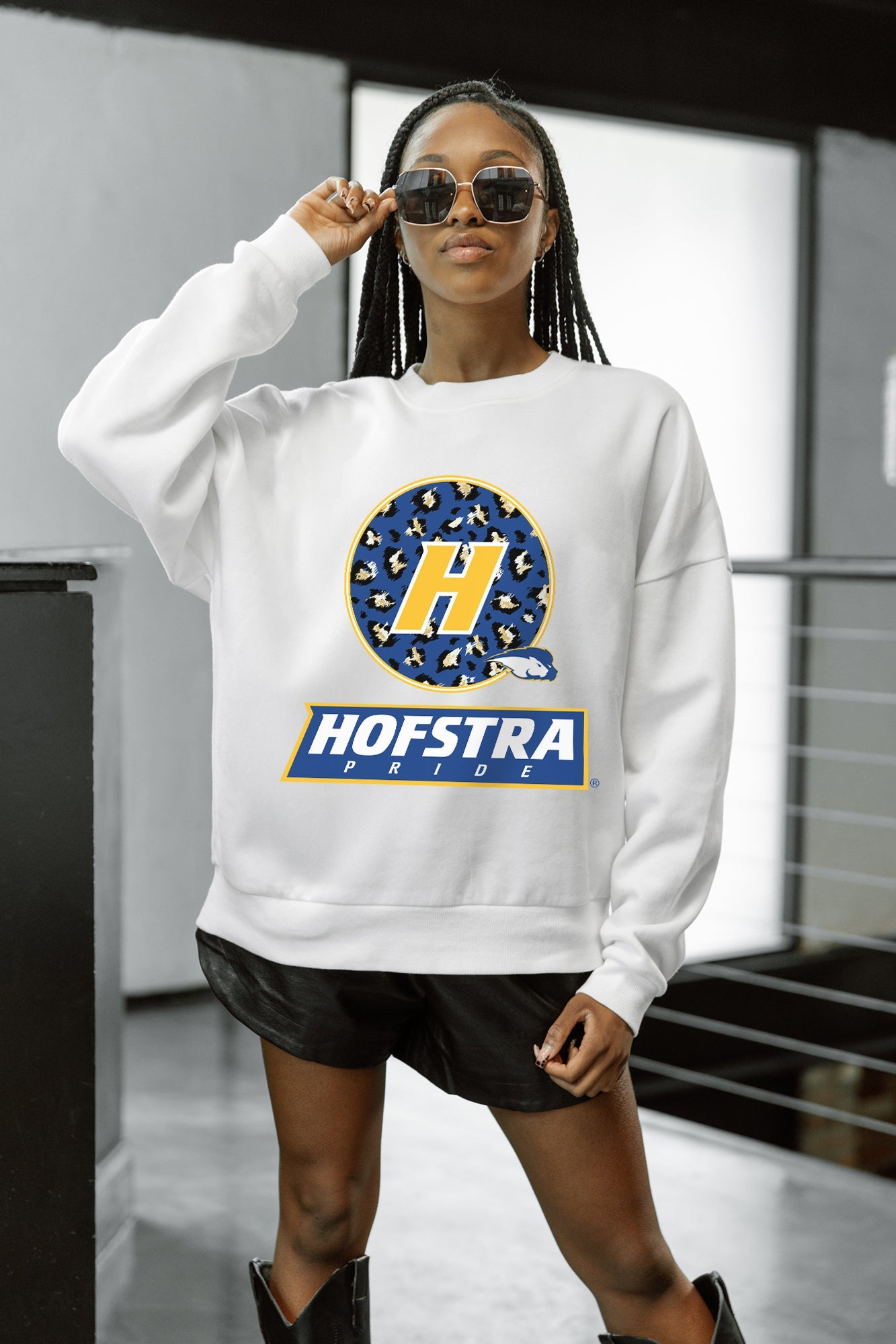 HOFSTRA PRIDE WILD BREAKTHROUGH PREMIUM FLEECE CREWNECK PULLOVER