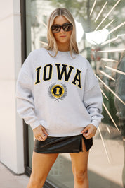IOWA HAWKEYES TRADITION REFINED PREMIUM FLEECE CREWNECK PULLOVER
