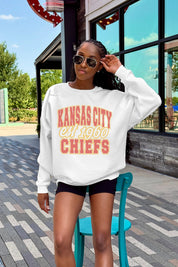 KANSAS CITY CHIEFS FADED FORMATION PREMIUM FLEECE CREWNECK PULLOVER