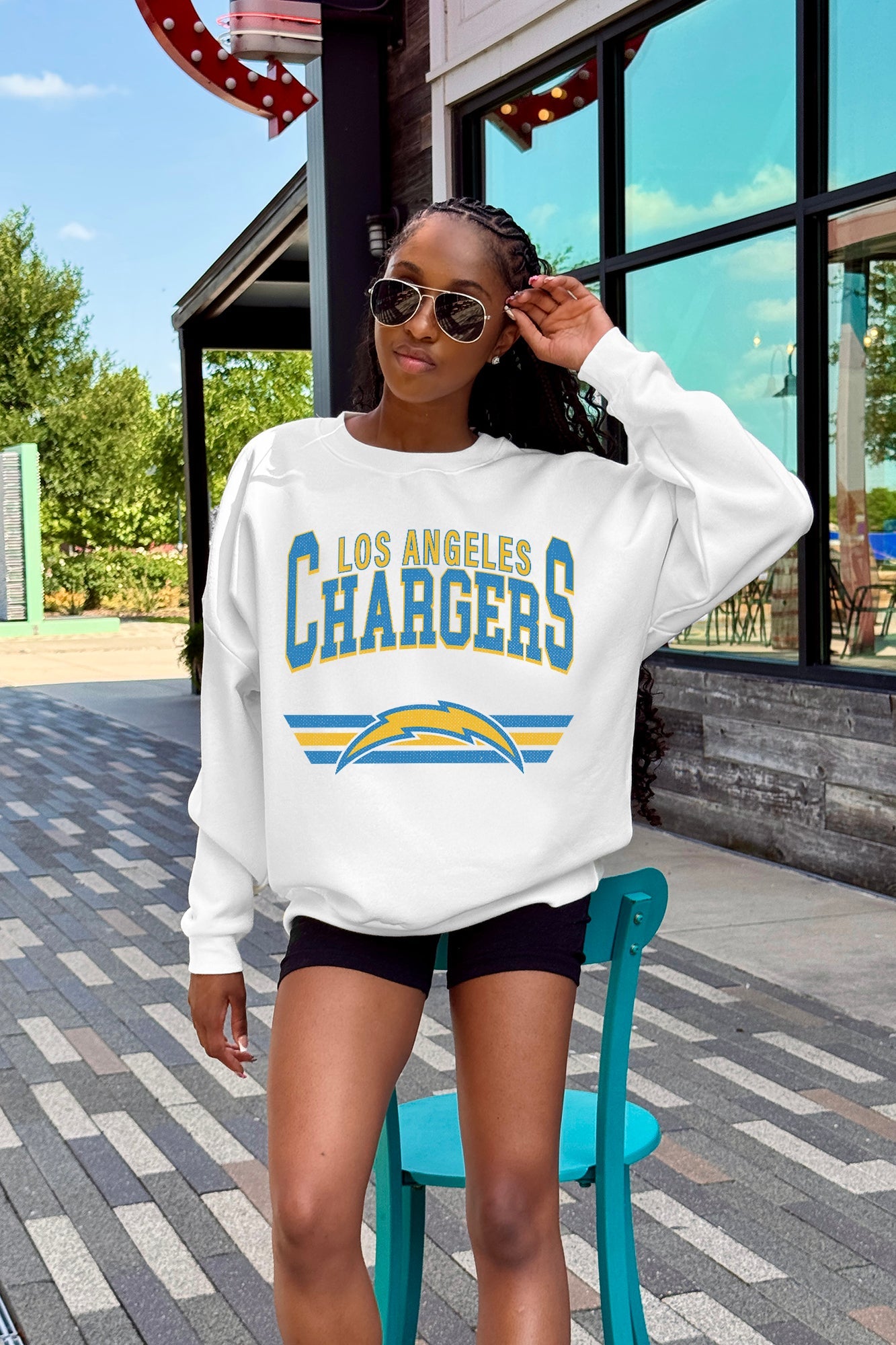 LOS ANGELES CHARGERS SWIFT STRIKE PREMIUM FLEECE CREWNECK PULLOVER