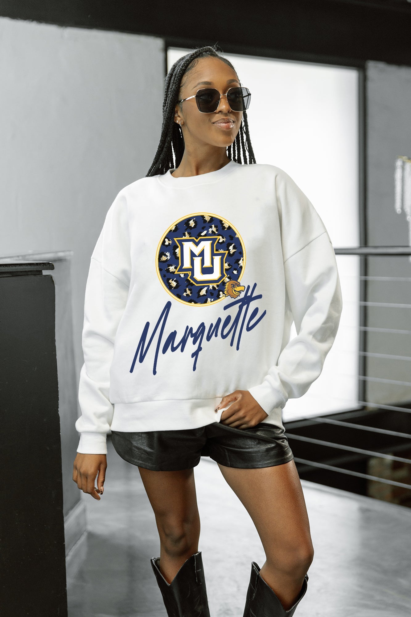 MARQUETTE GOLDEN EAGLES WILD BREAKTHROUGH PREMIUM FLEECE CREWNECK PULLOVER